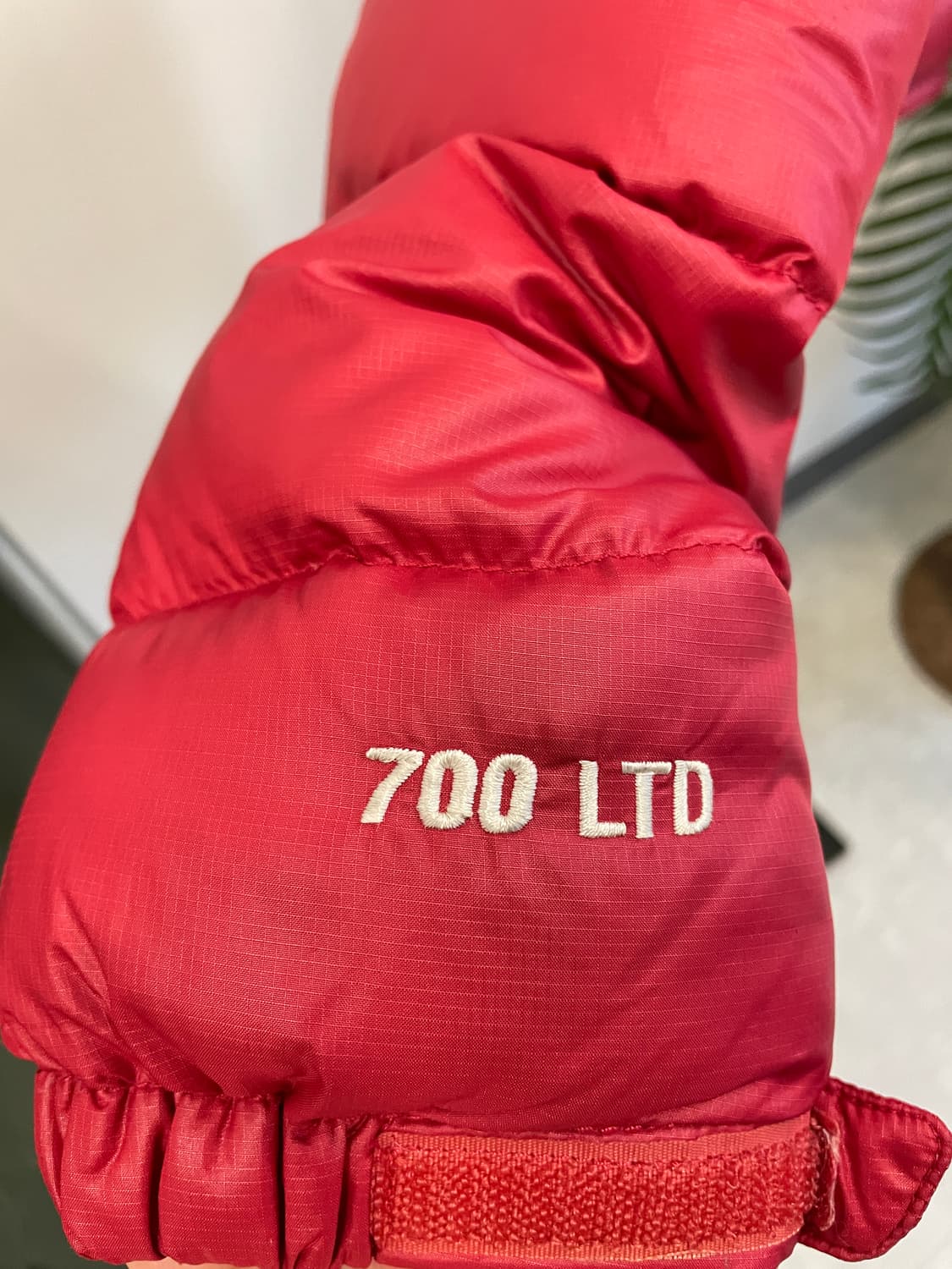 노스페이스 눕시 700LTD 한정판 패딩 상품이미지3