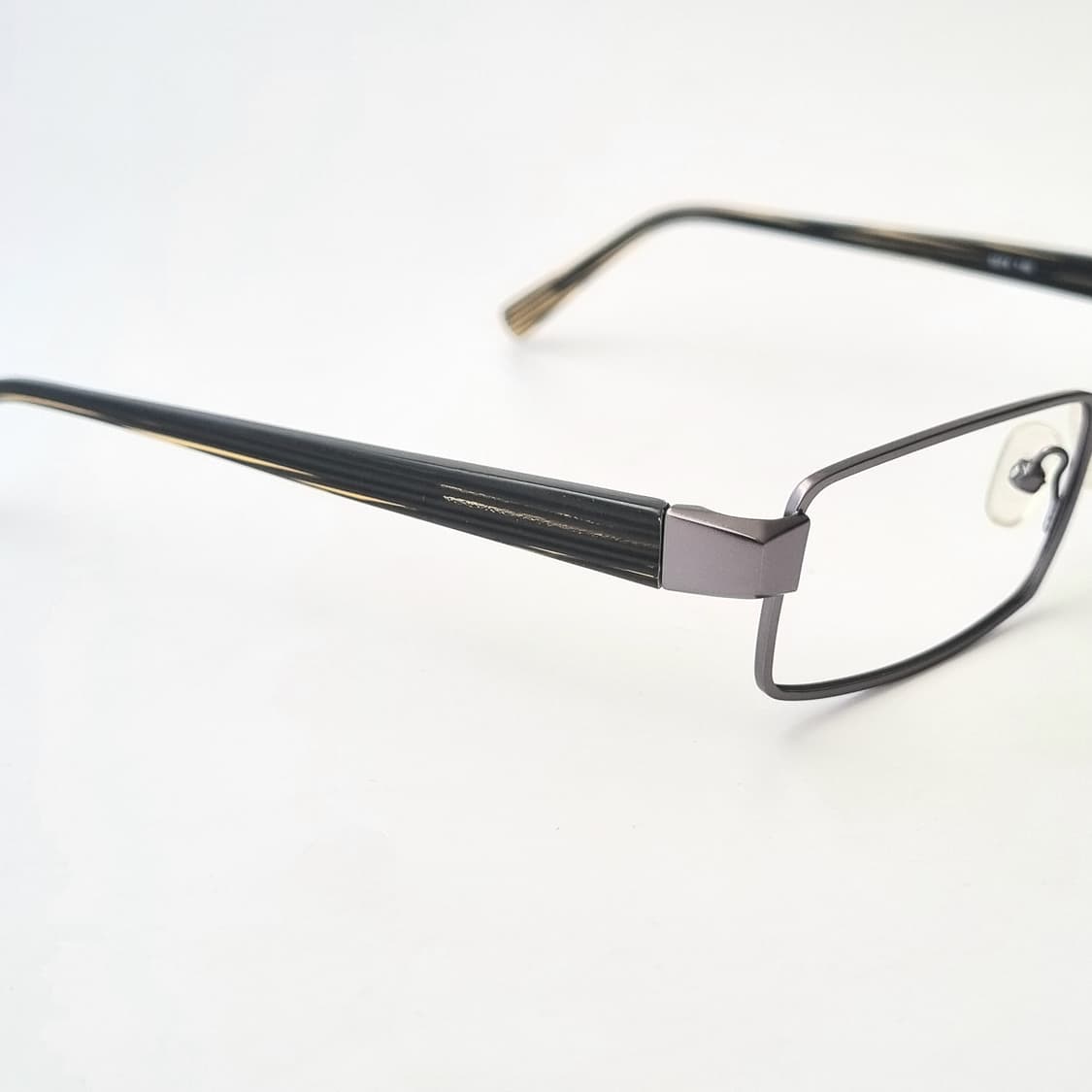 데드스탁 지적인 무드의 그레이 메탈 안경테 618 상품이미지6