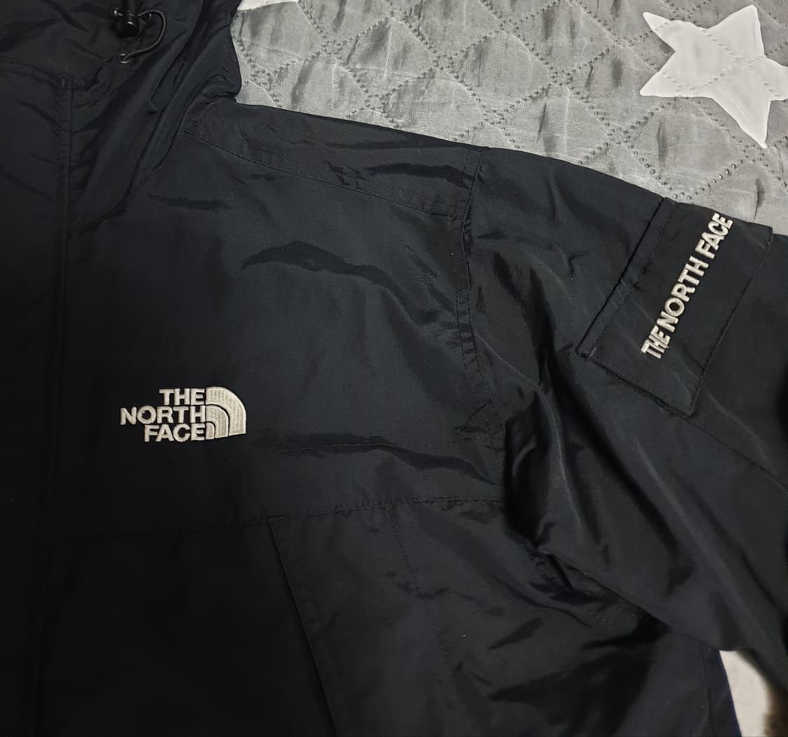 노스페이스 어깨포켓 후드 바람막이 집업 자켓 블랙 (M) 상품이미지2