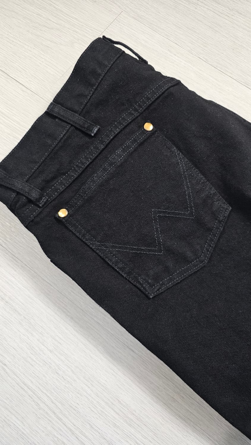 랭글러 13mwz 오리지널 핏 데님 진 블랙 상품이미지4