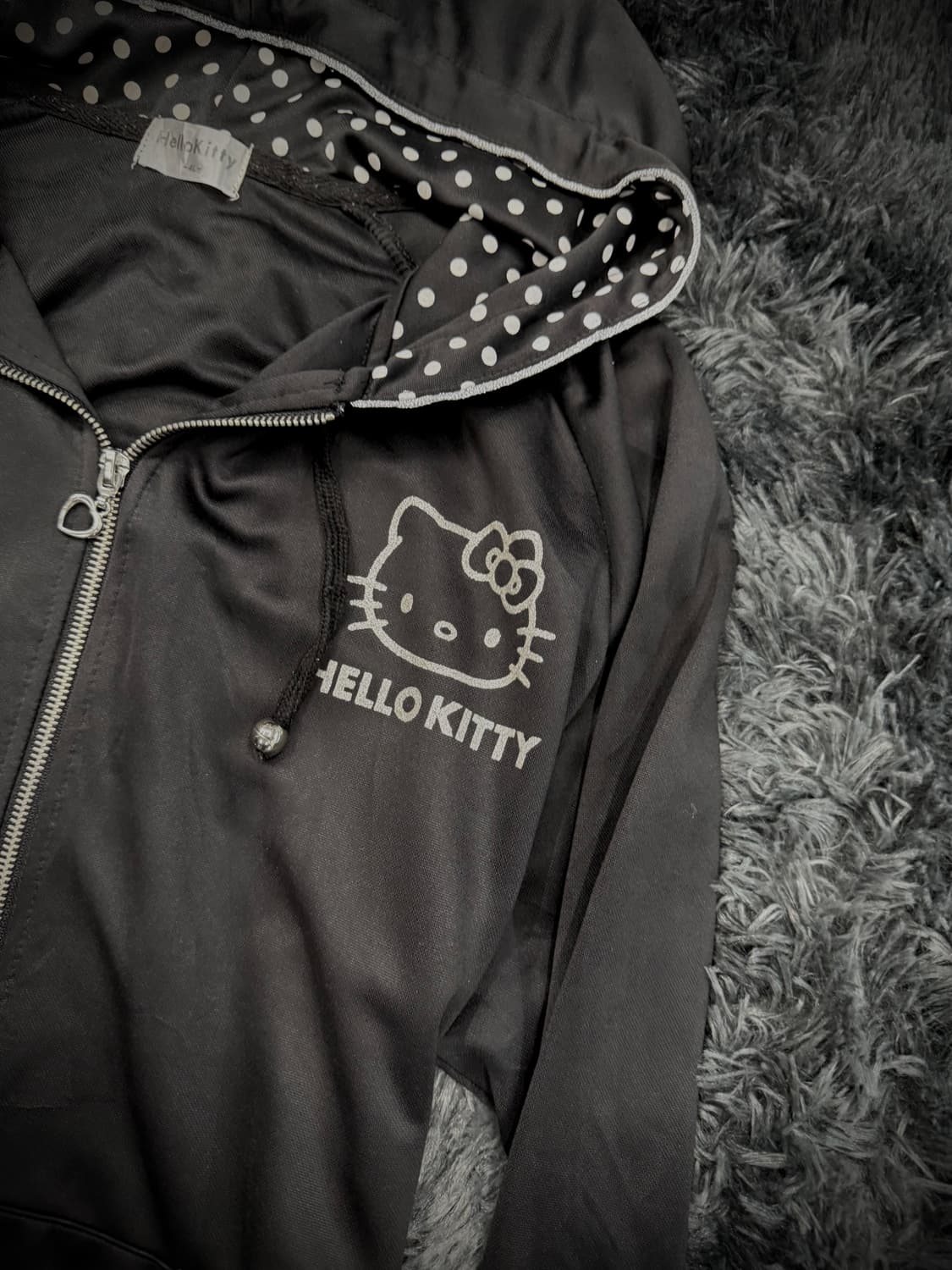 Hello Kitty 후드 도트 디테일 트랙재질 블랙 후드집업  상품이미지4