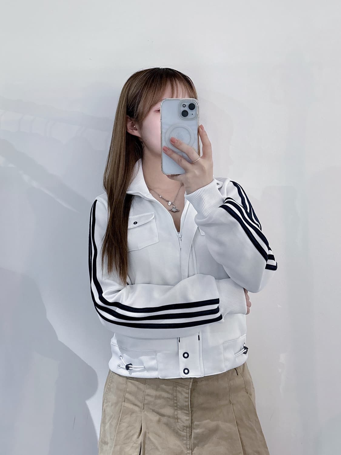 아디다스 화이트 삼선 트랙 집업 상품이미지2