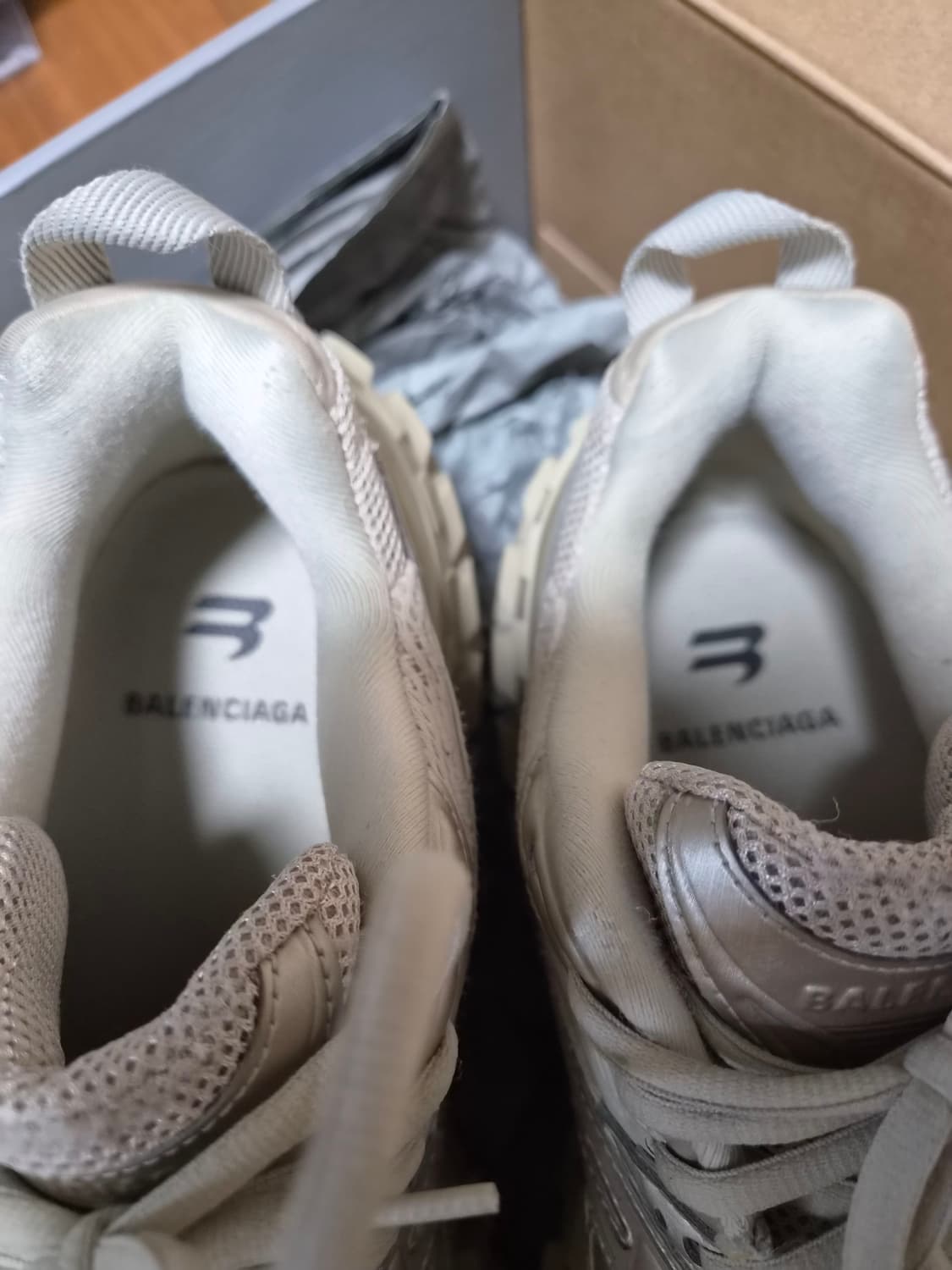 이번주 특가) [42] 발렌시아가 디펜더 베이지 밑창보강 상품이미지5