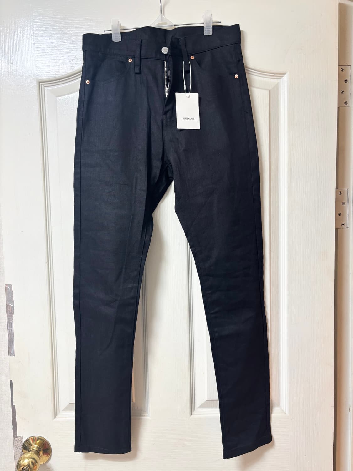 스튜디어스 studious 스키니진 슬림팬츠 새제품 상품이미지1