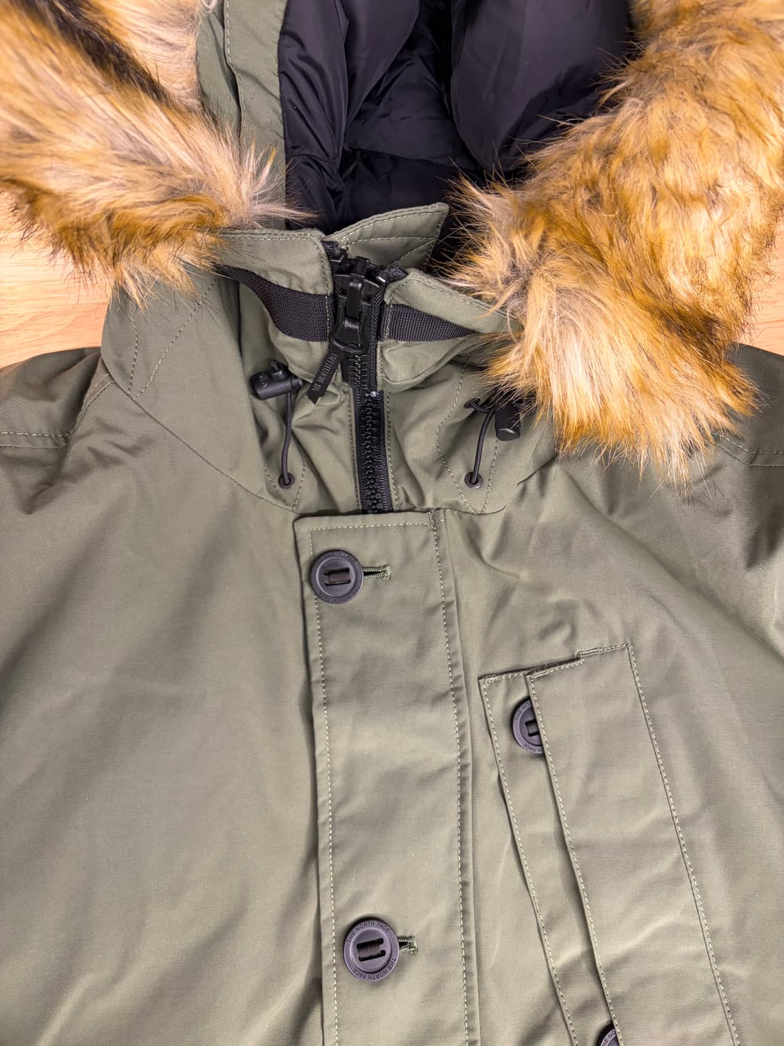 [110] 노스페이스 카키 패딩 상품이미지4