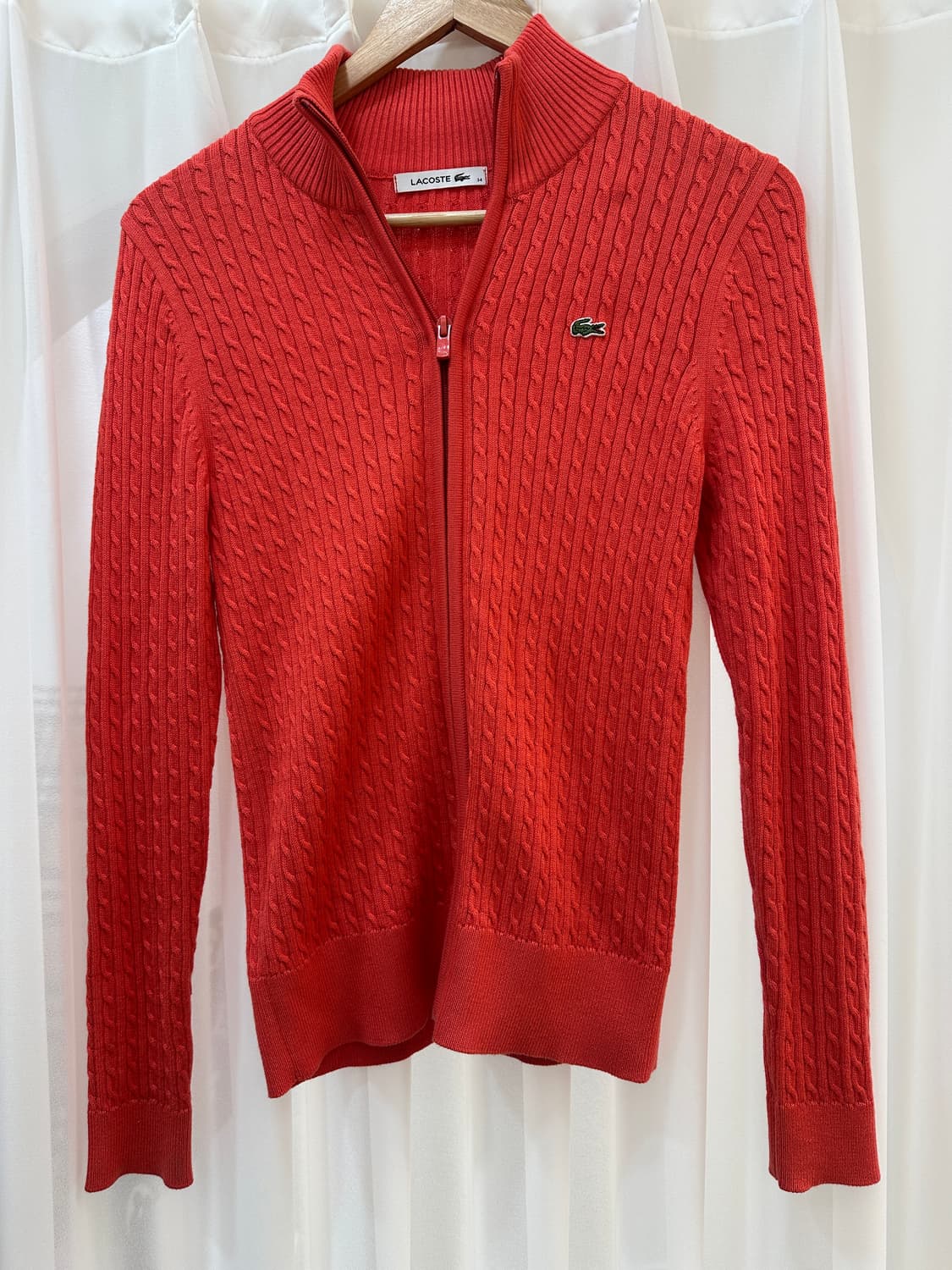 라코스테 케이블 니트 가디건 레드 상품이미지1