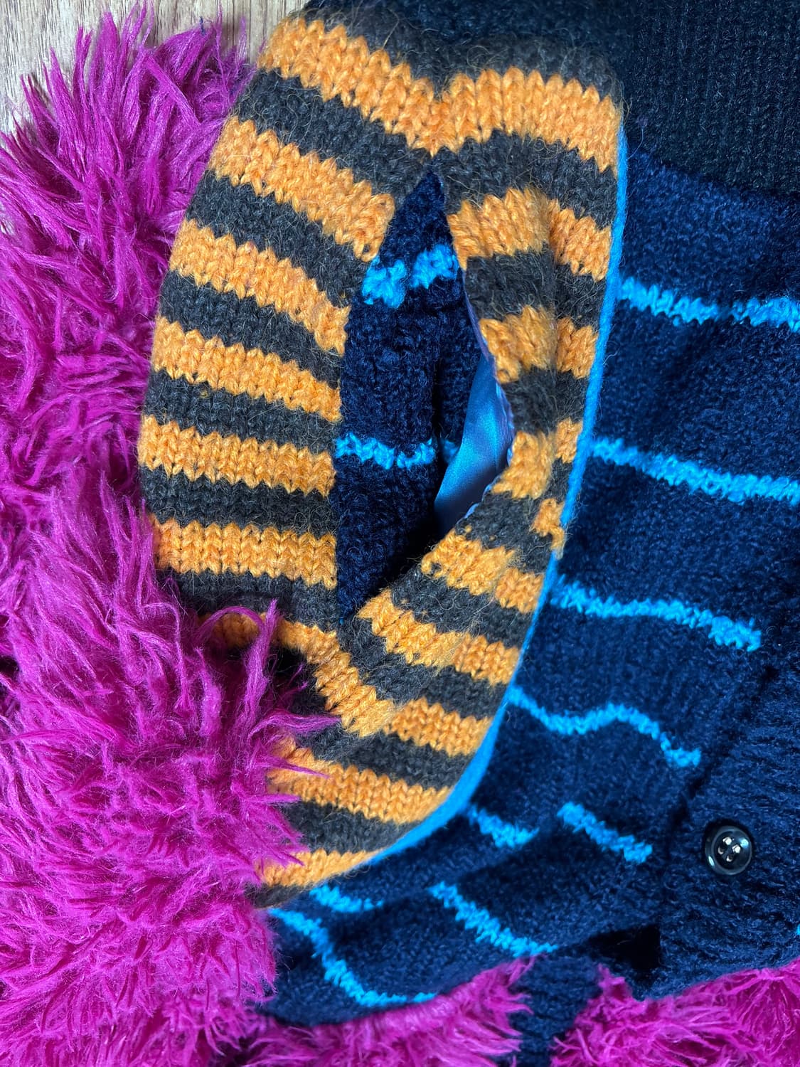 앤더슨벨 스트라이프 니트 퍼 가디건 상품이미지5