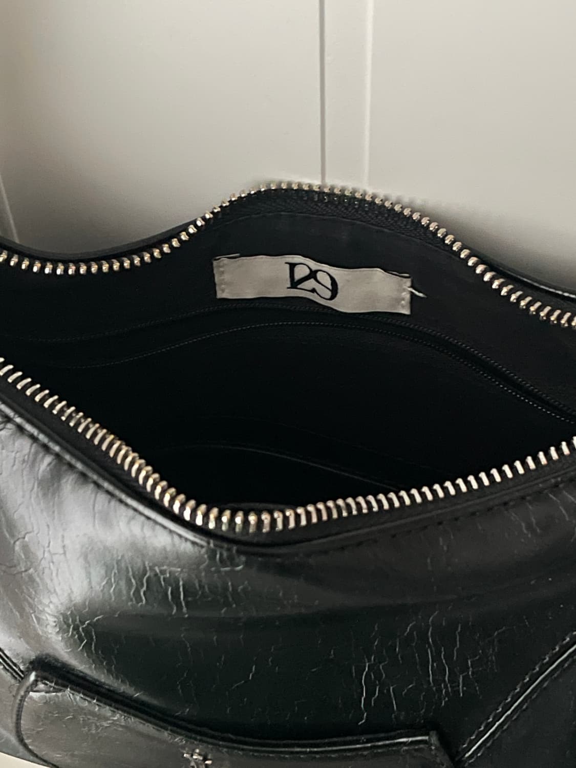 일리고 시그니쳐백 블랙 상품이미지5