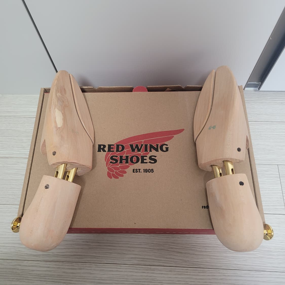 삼나무 슈트리 구두 265 ~ 275 사이즈 (조절가능) 상품이미지4