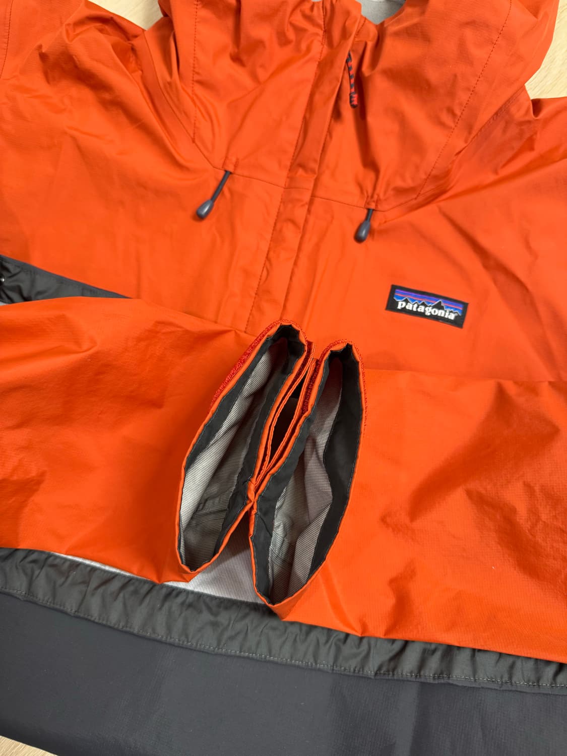 L 파타고니아 토렌쉘 투톤 오렌지 차콜 상품이미지5