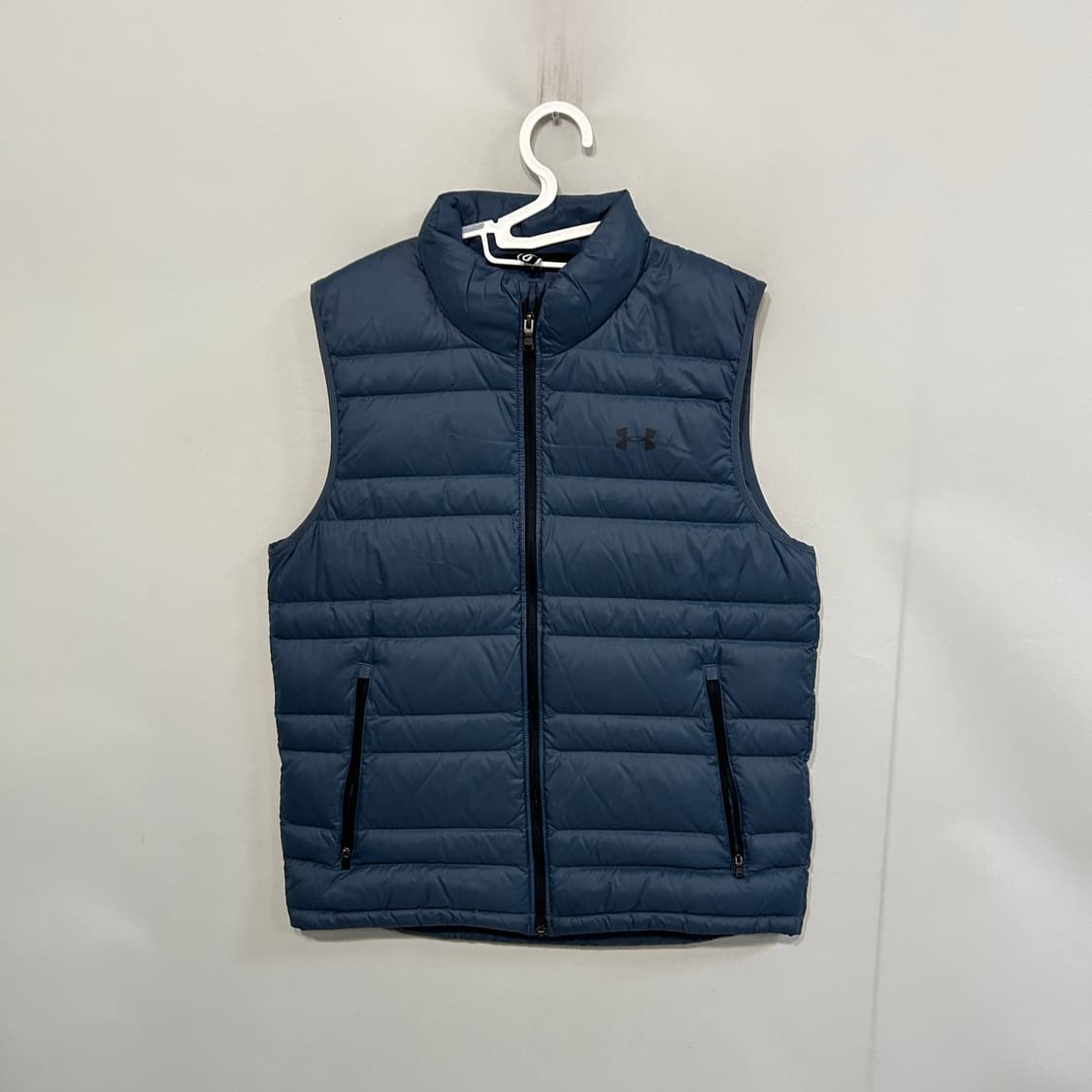 언더아머 남성 다운 베스트 패딩조끼 XXL 상태최상 상품이미지1
