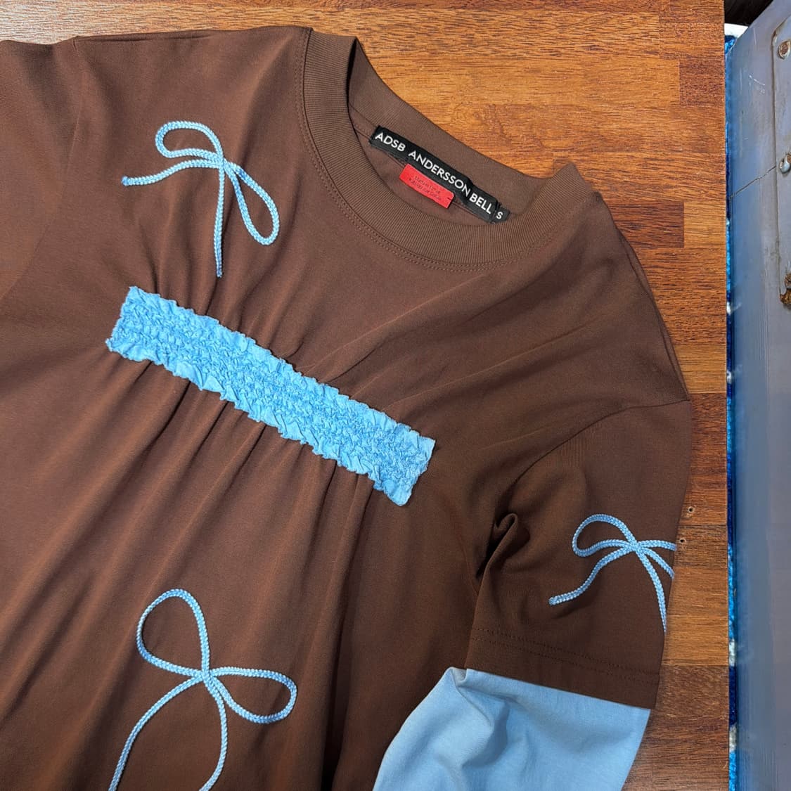 앤더슨벨 프릴 리본 티셔츠 상품이미지4