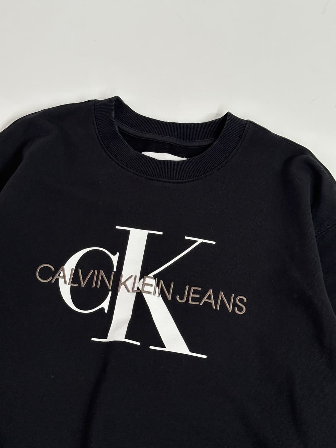Calvin klein 캘빈클라인 빅로고 맨투맨 블랙 M 상품이미지2