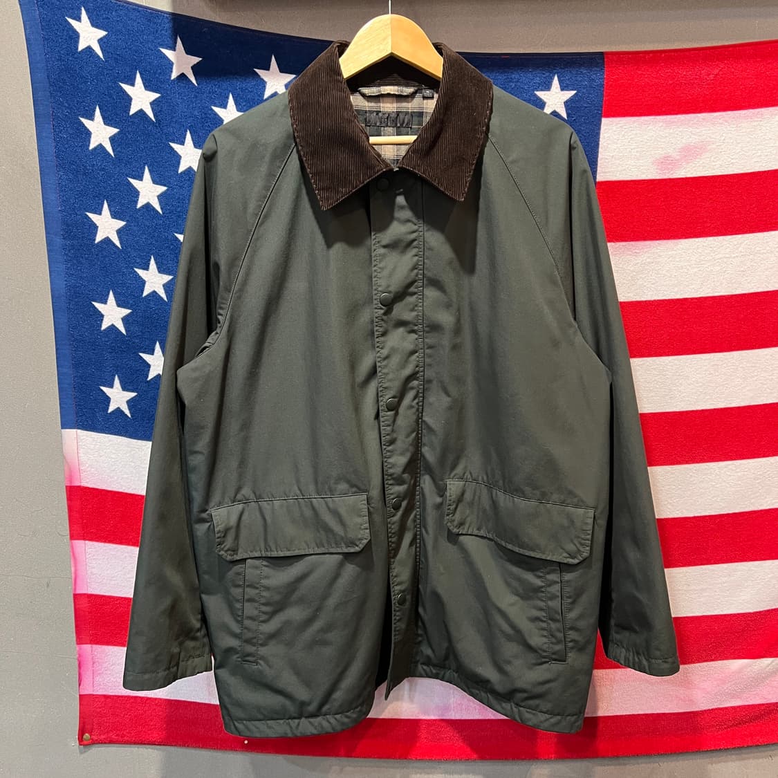 유니클로 코듀로이 카라 바버맛 자켓 상품이미지1