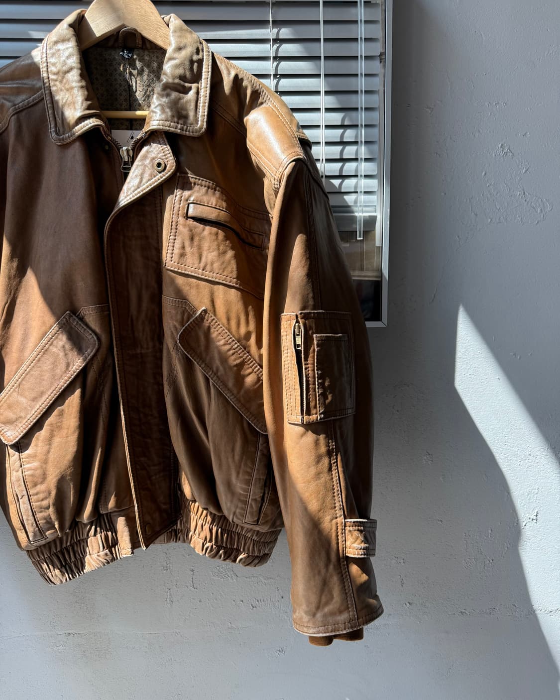 Vintage brown lambskin bomber jacket 상품이미지2
