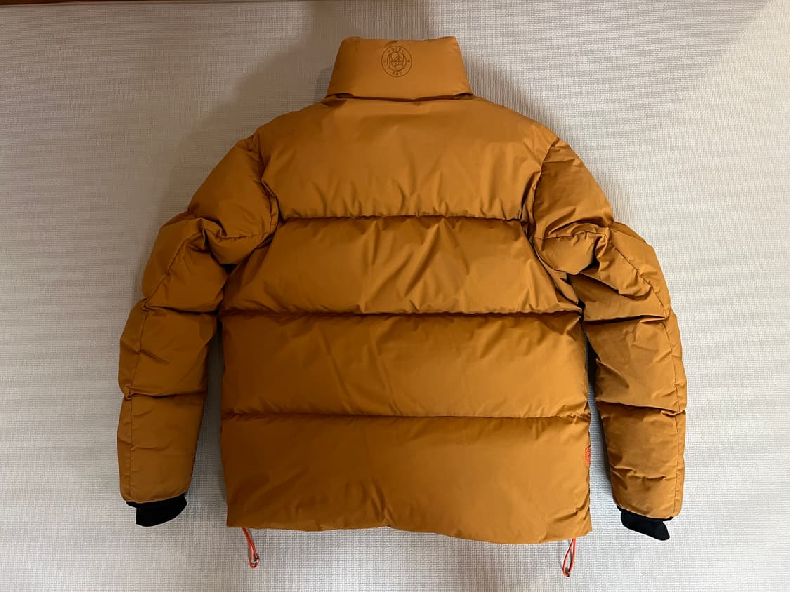 무료배송 - 한정판 뉴발란스 x 슬로우스테디클럽 호텔990 구스패딩(브라 상품이미지5