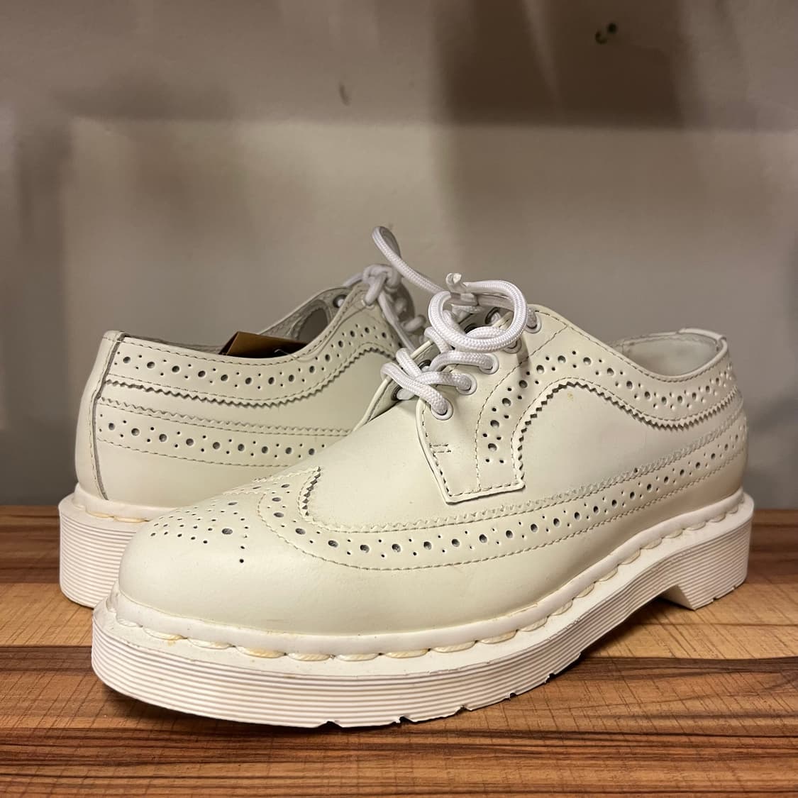 닥터마틴 브로그 상품이미지1