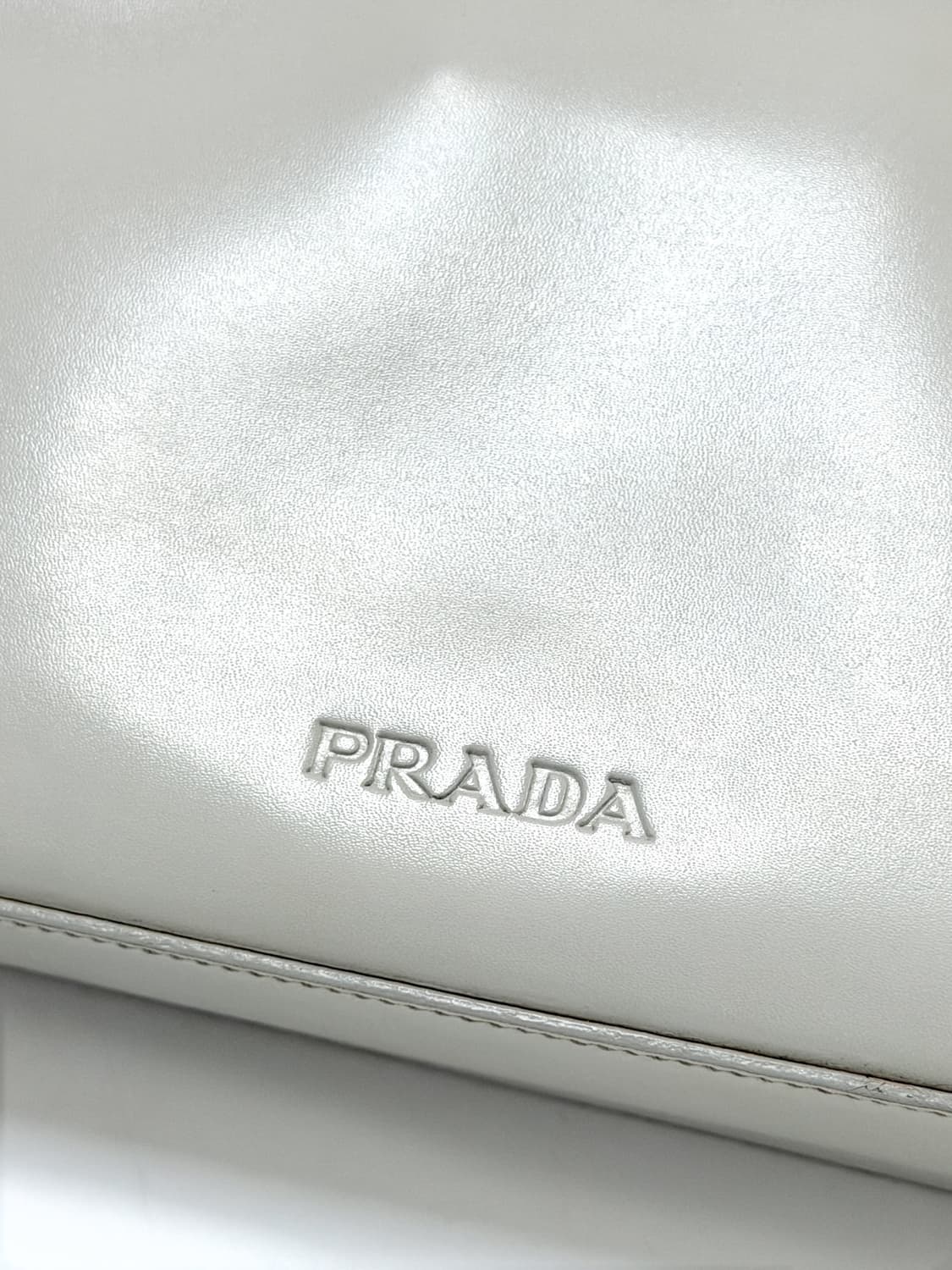 프라다 레더 크로스백 상품이미지4