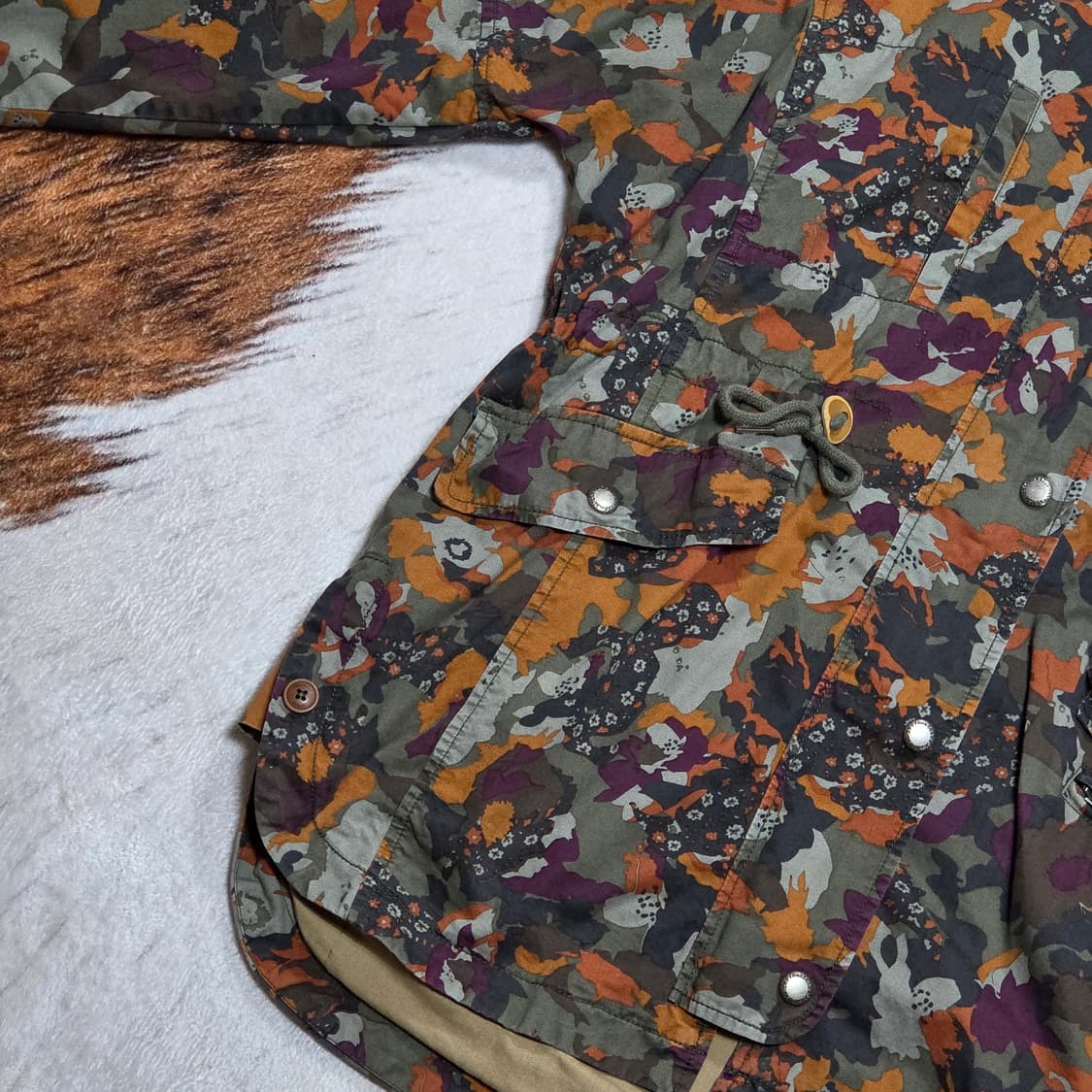 썰스데이 아일랜드 플라워 카모 야상 자켓 상품이미지3