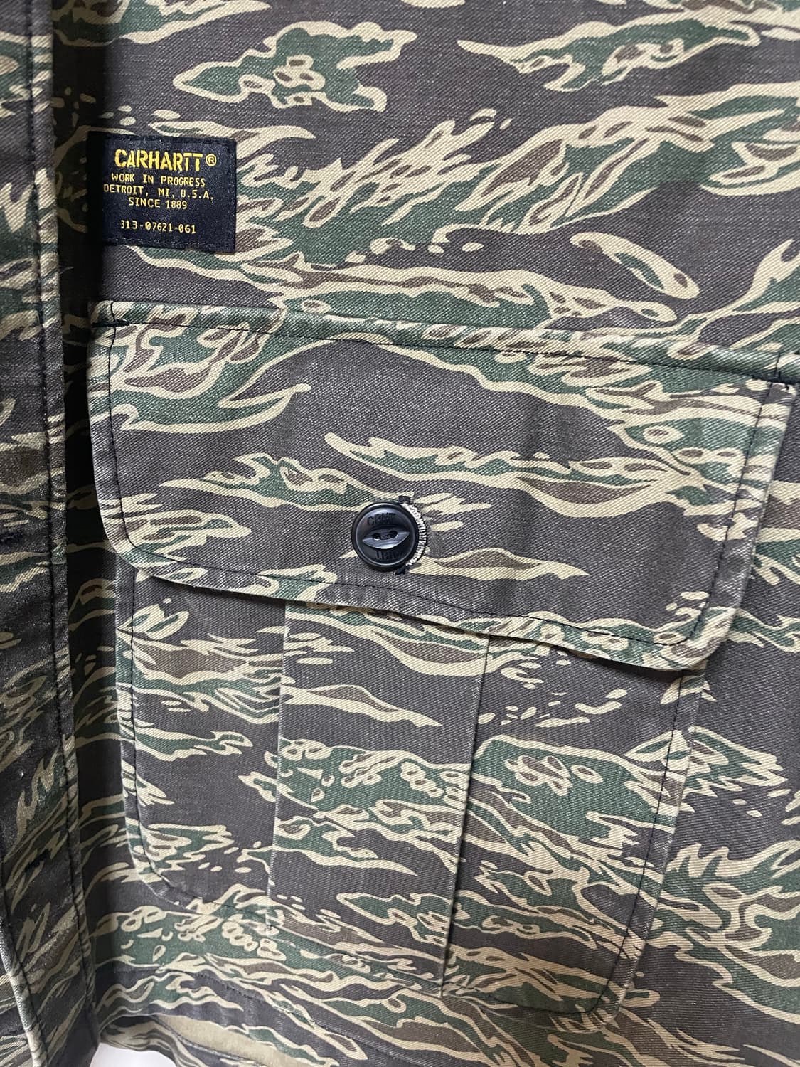 칼하트 wip camo 자켓 M 상품이미지6