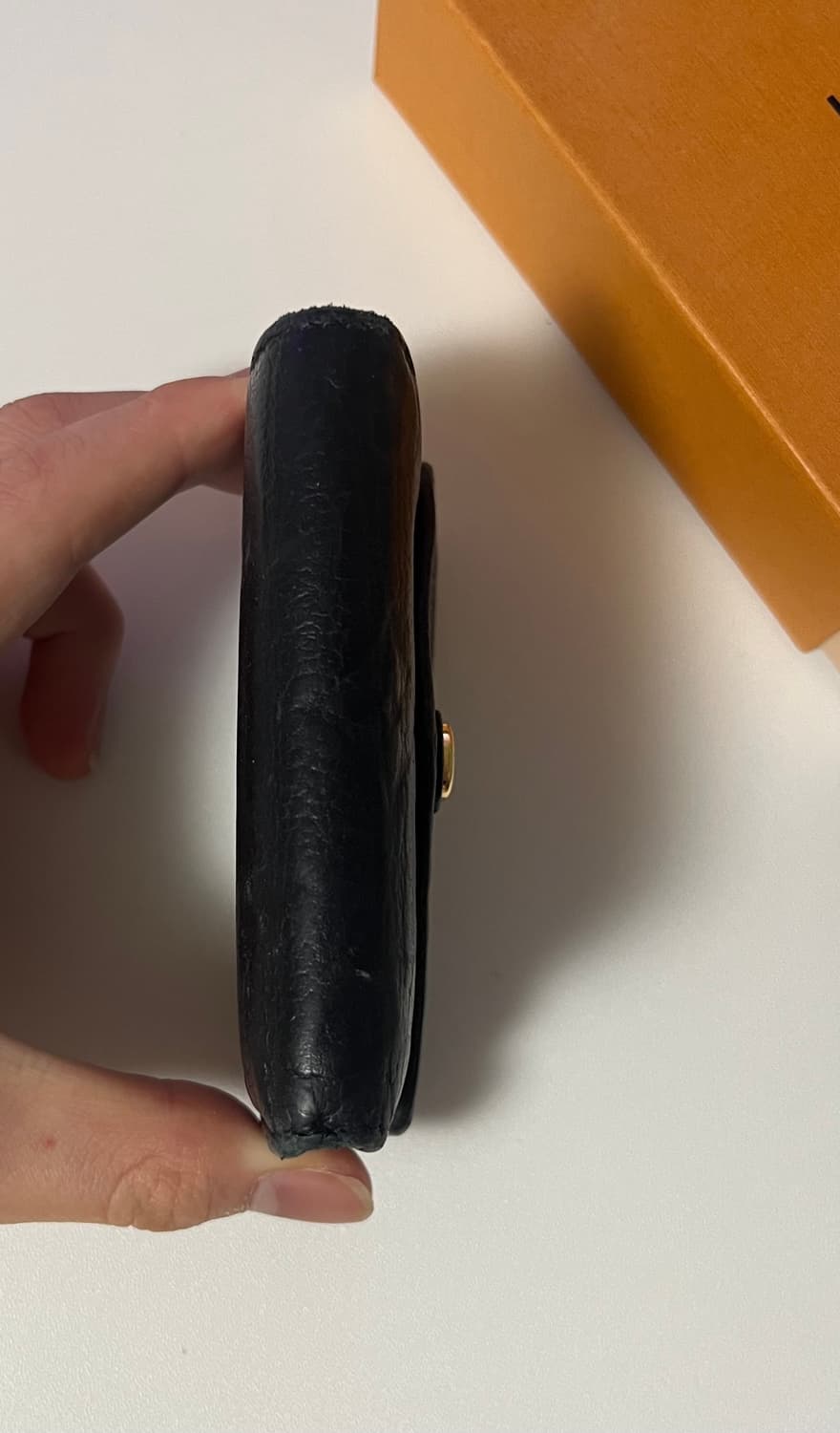 루이비통 앙프렝뜨 조에월릿 반지갑 상품이미지4