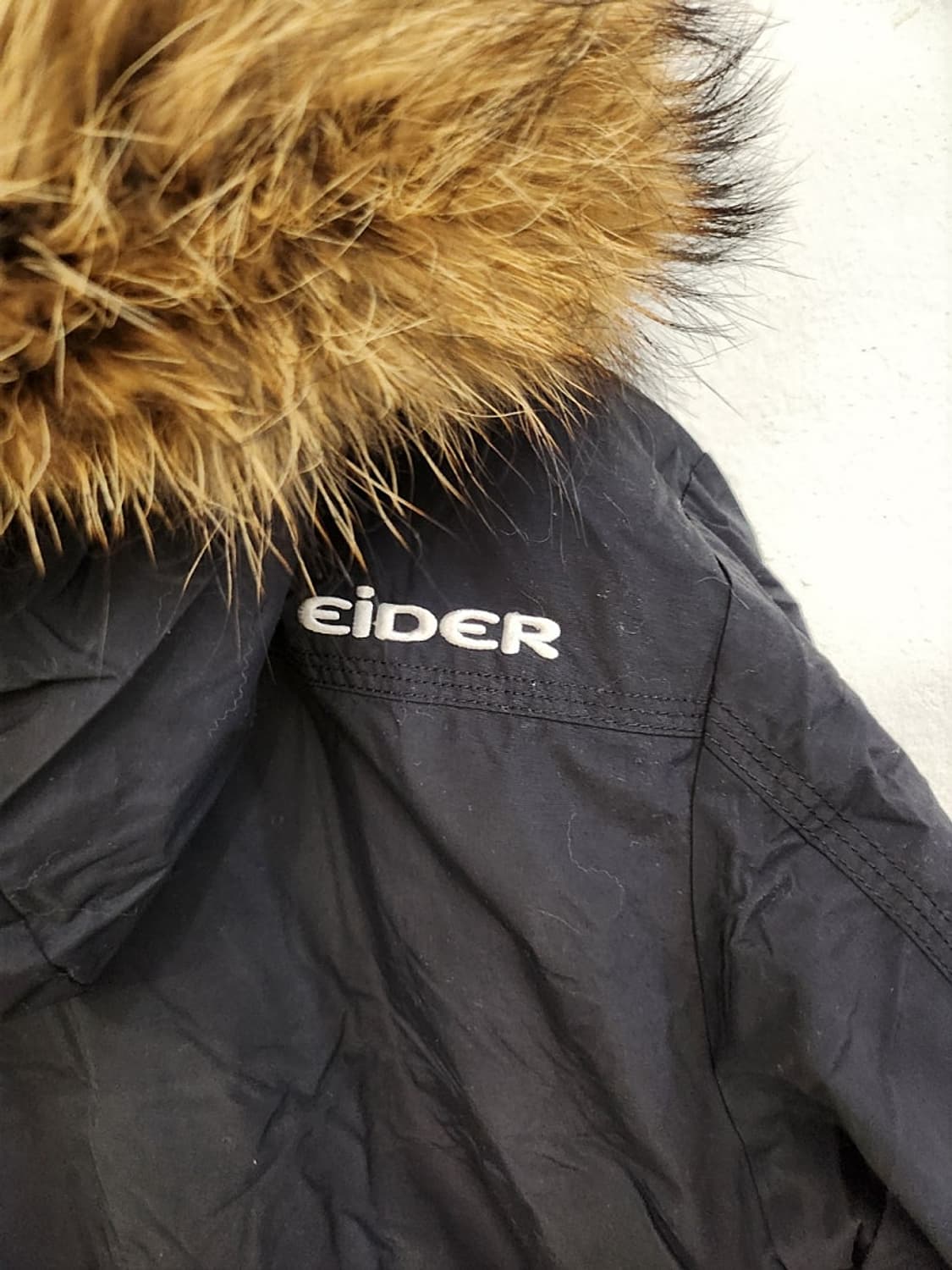 아이더 남성 크롭 다운패딩 너구리털  상품이미지2