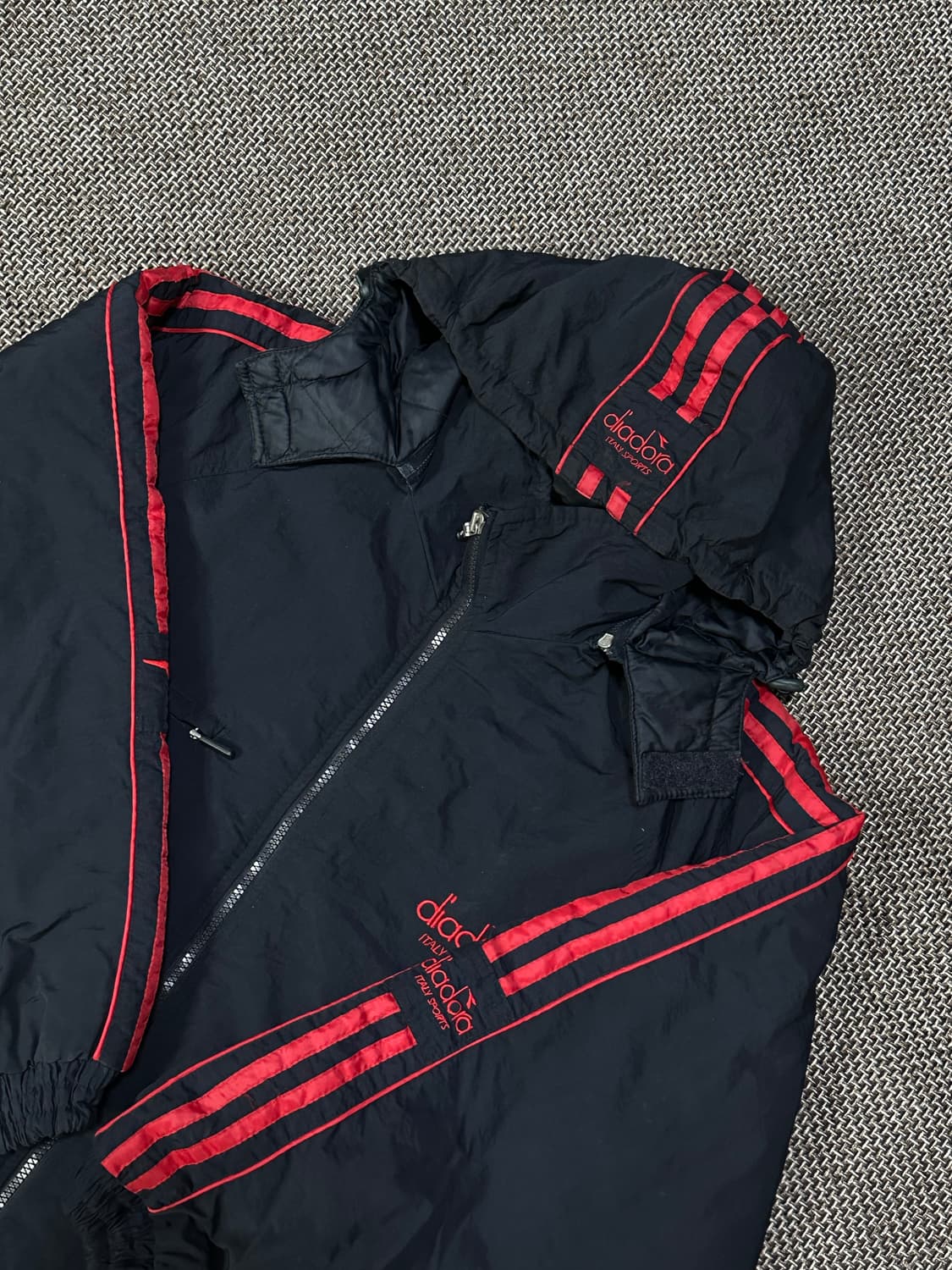 디아도라 00s 올드스쿨 패딩 상품이미지1