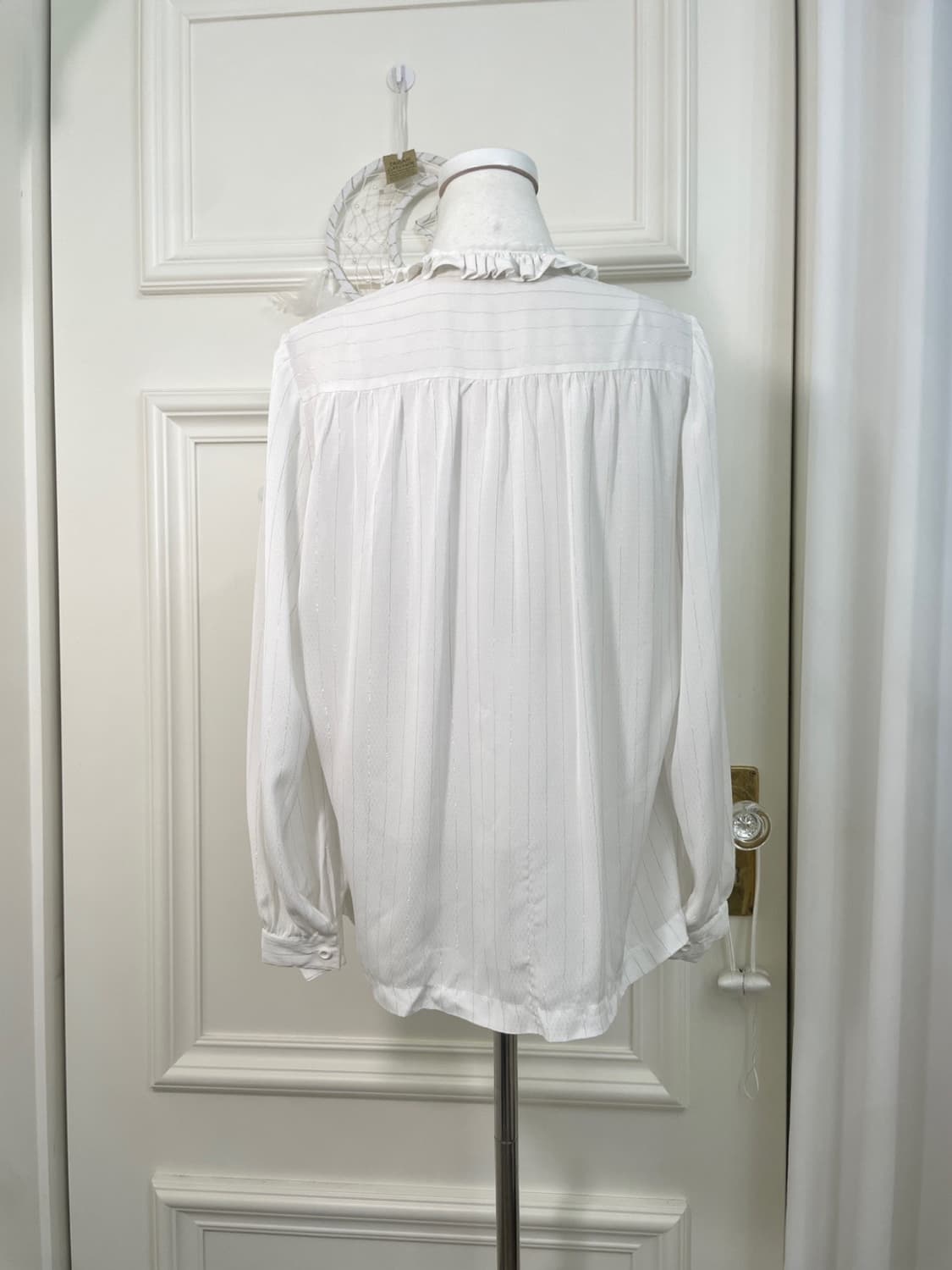 white silver glitter shirring point blou 상품이미지9