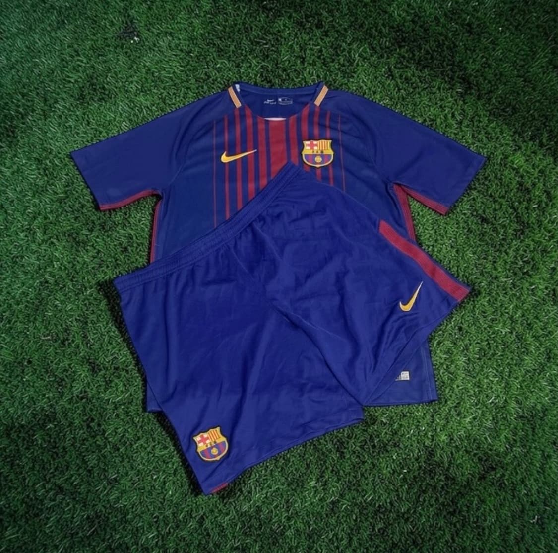 바르셀로나 17-18 시즌 유니폼 세트 M(하의 XL) 상품이미지1