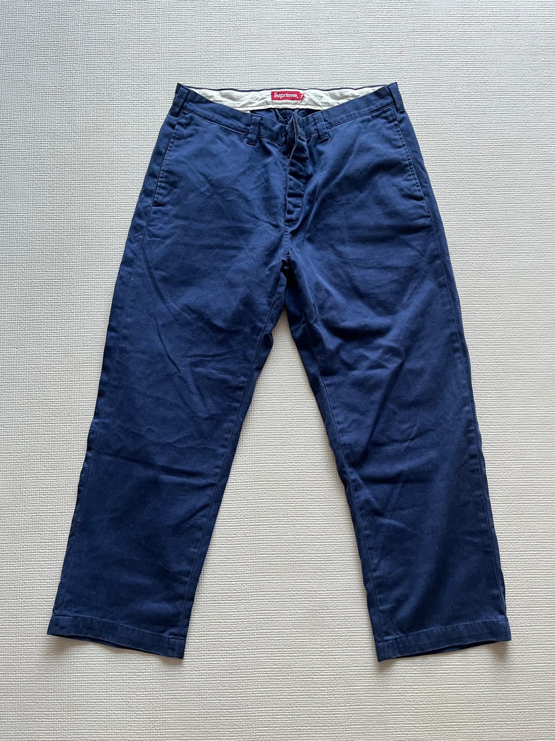 슈프림 핀업걸 치노 팬츠 네이비 상품이미지3