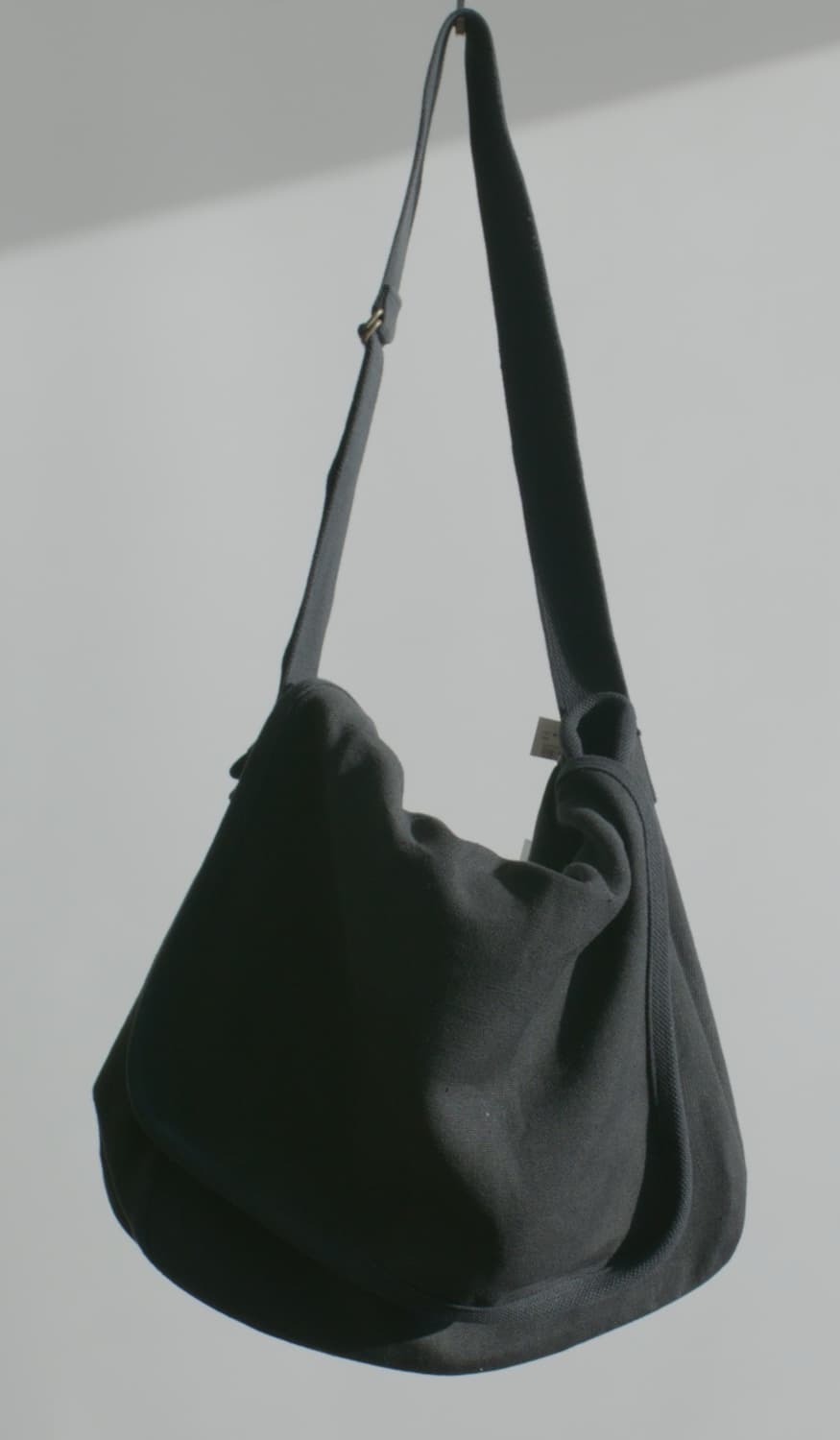 코모리 헴프덕 숄더 크로스백 상품이미지1