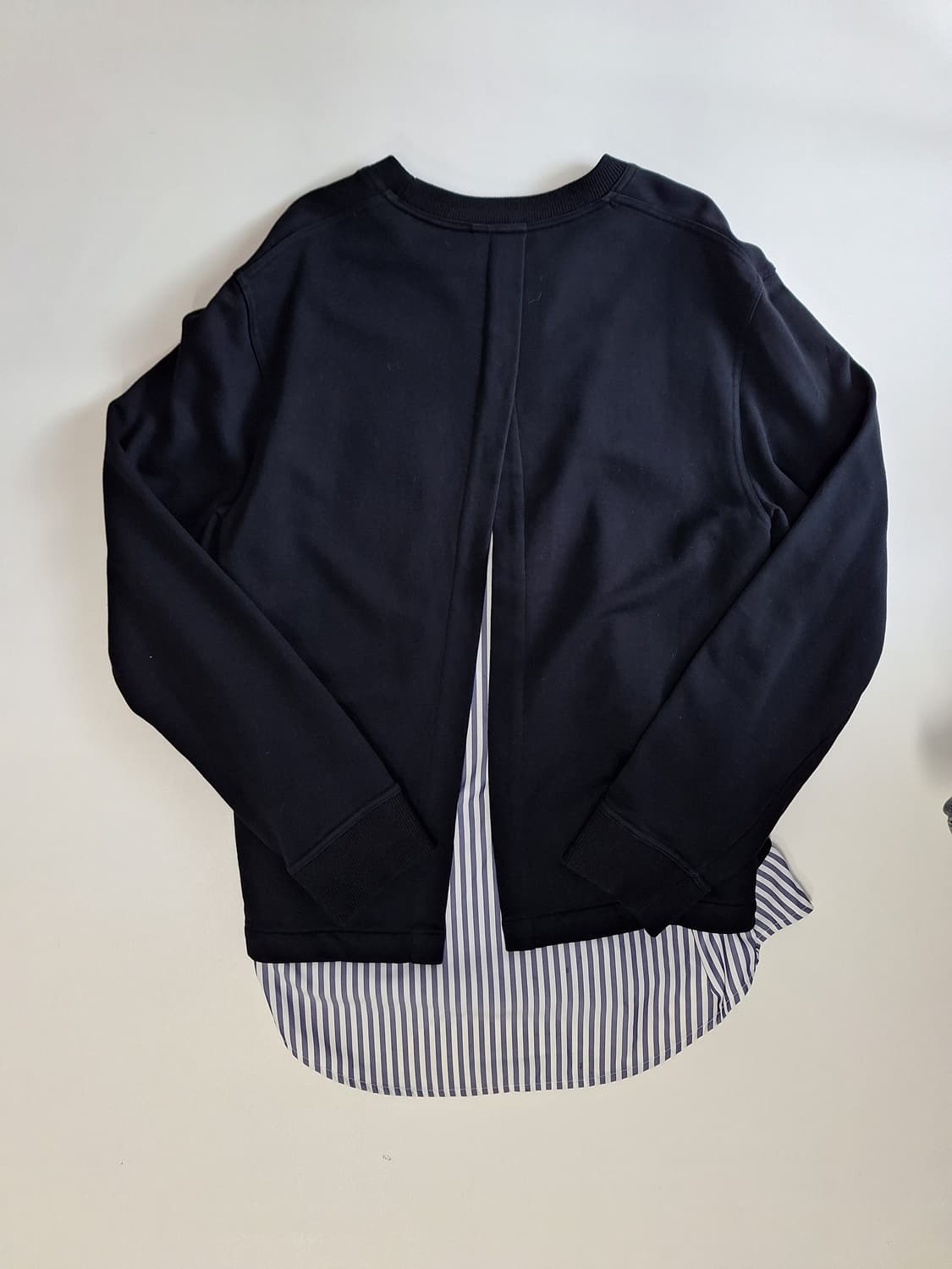 솔리드옴므 맨투맨 48 상품이미지2