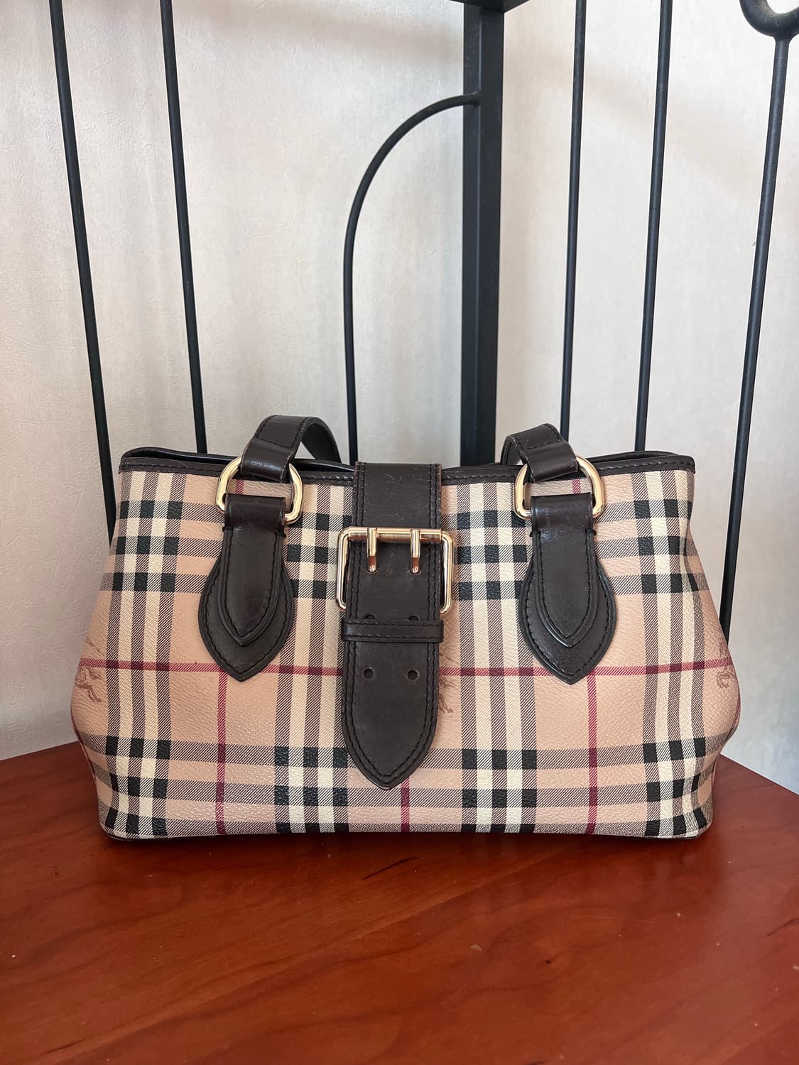 2000s Burberry 버버리 클래식 체크 레더 트리밍 토트백 상품이미지3