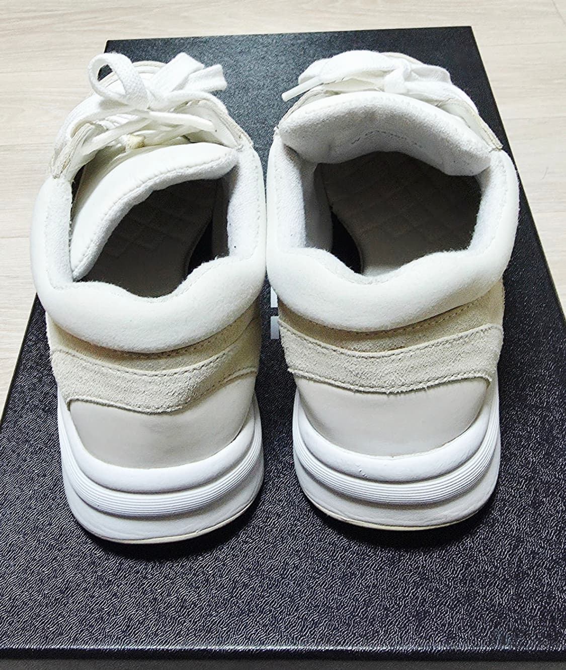 샤넬  크루즈 스니커즈  37 정품 상품이미지4