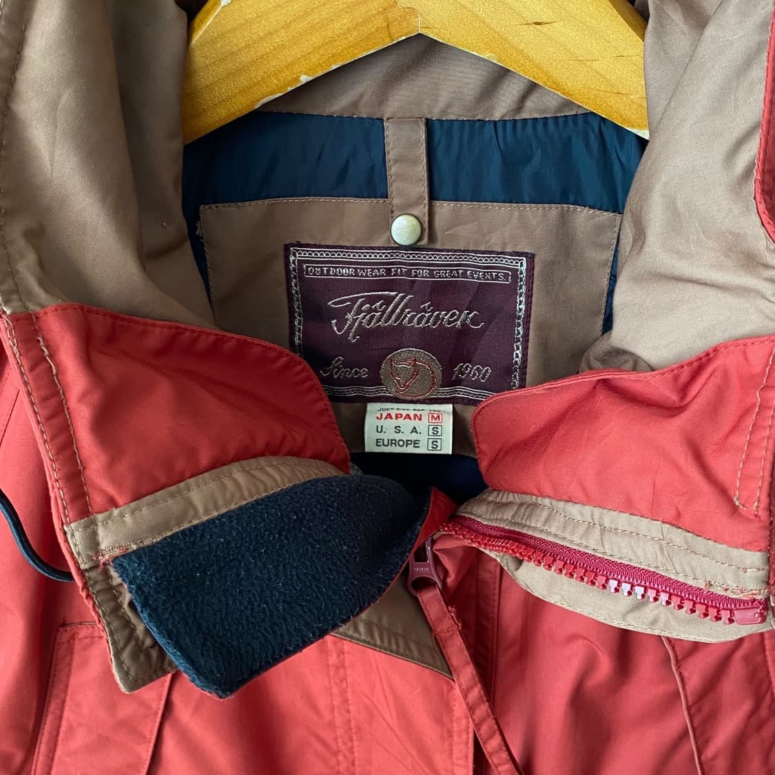 (M)피엘라벤 Fjallraven 마운틴파카 상품이미지3
