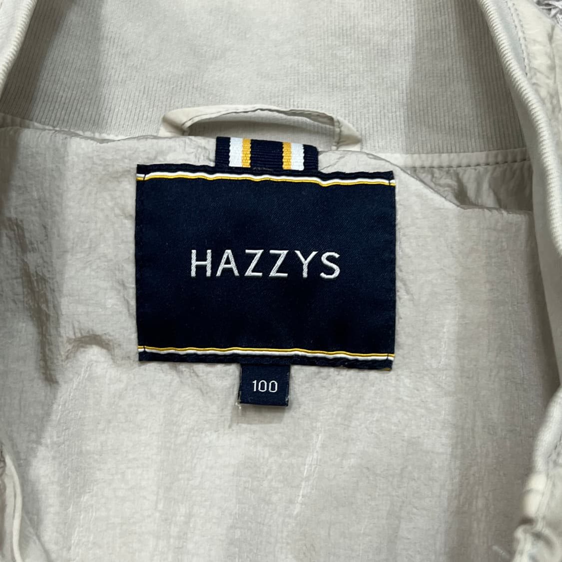 [100] 헤지스 바람막이 상품이미지3