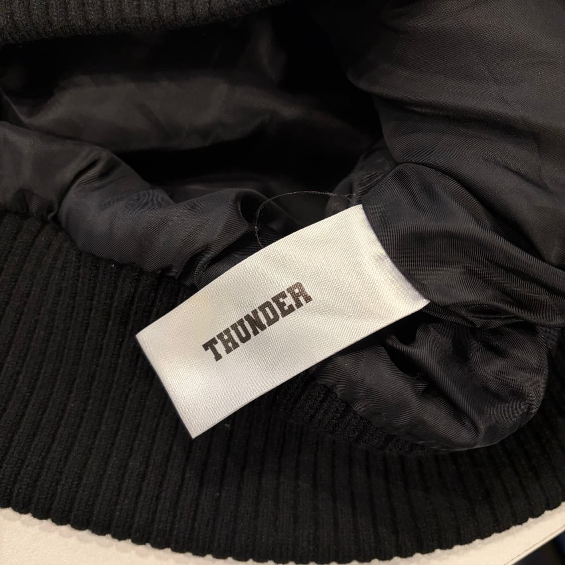 에이티즈 트레져 2024 블랙 바시티 자켓 D509 상품이미지10