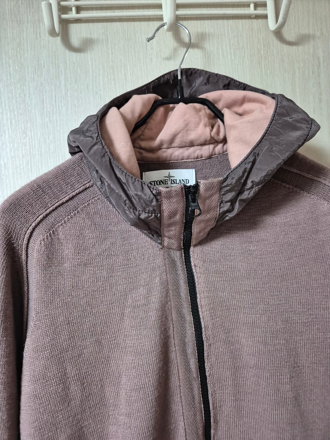 (정품) 스톤아일랜드 와펜 나일론 배색 울니트 후드집업 상품이미지3