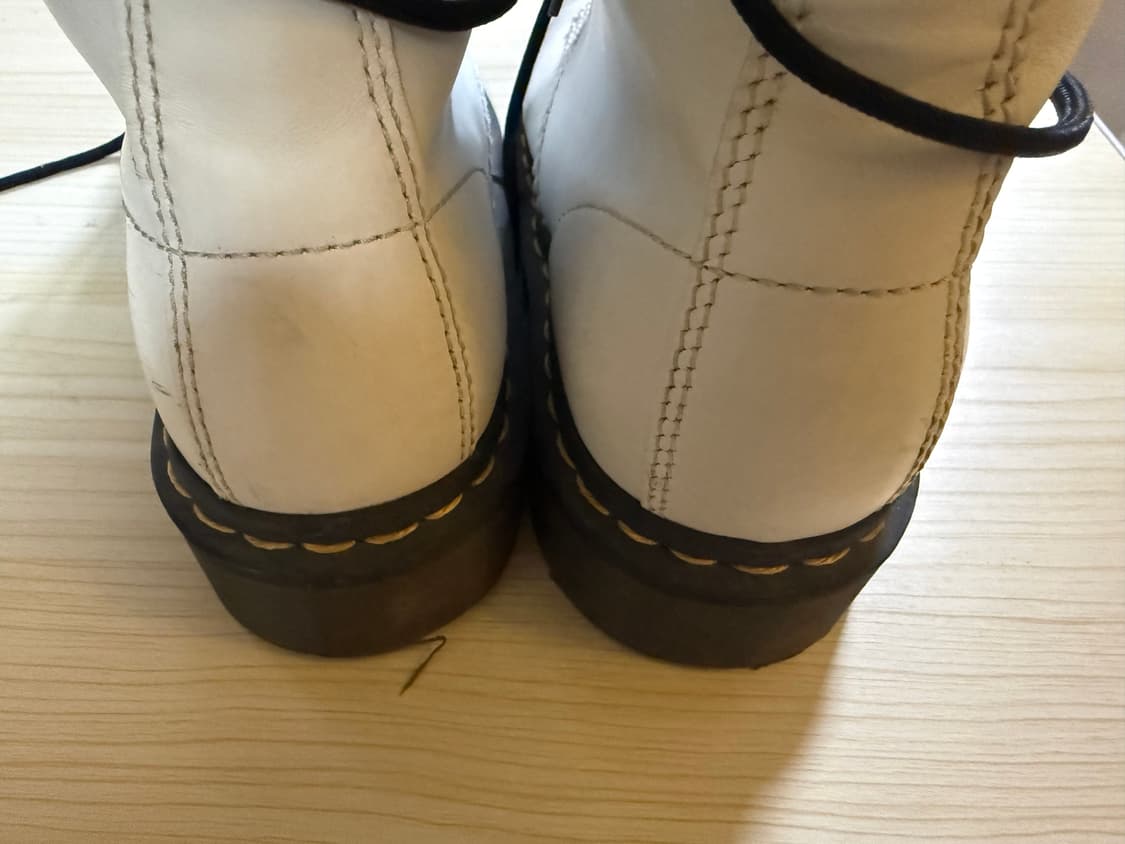 닥터마틴 10홀 화이트 260 상품이미지3