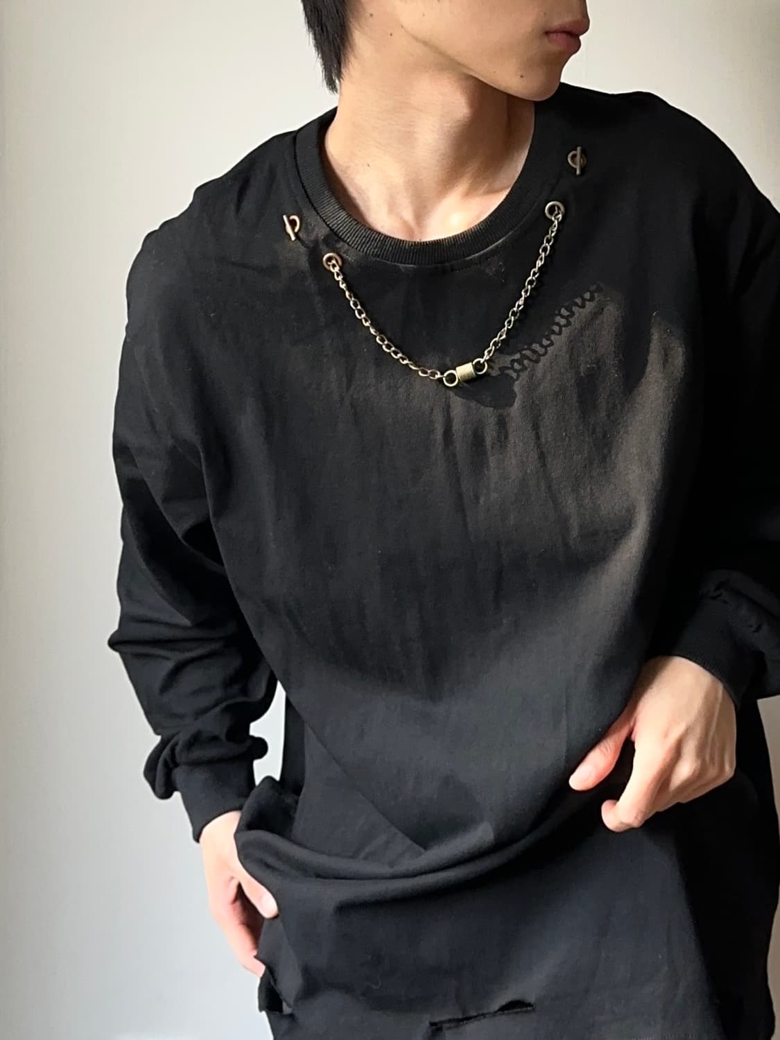 FaSHioN 체인 & 컷아웃 롱 슬리브 상품이미지3