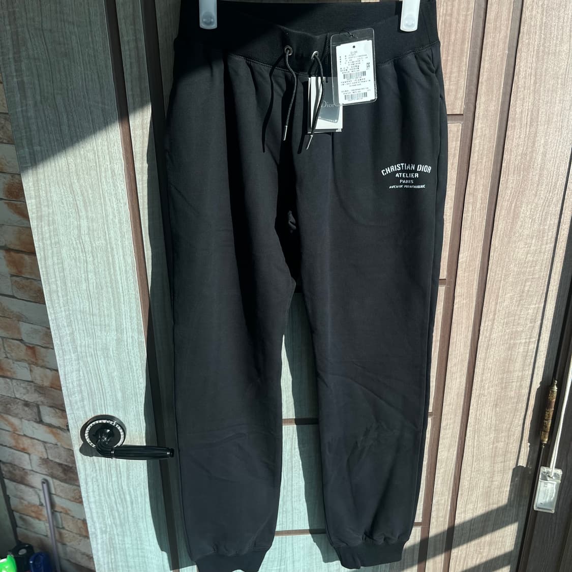 [새상품]DIOR 디올 로고 스웨트 조거팬츠 다크네이비 상품이미지2
