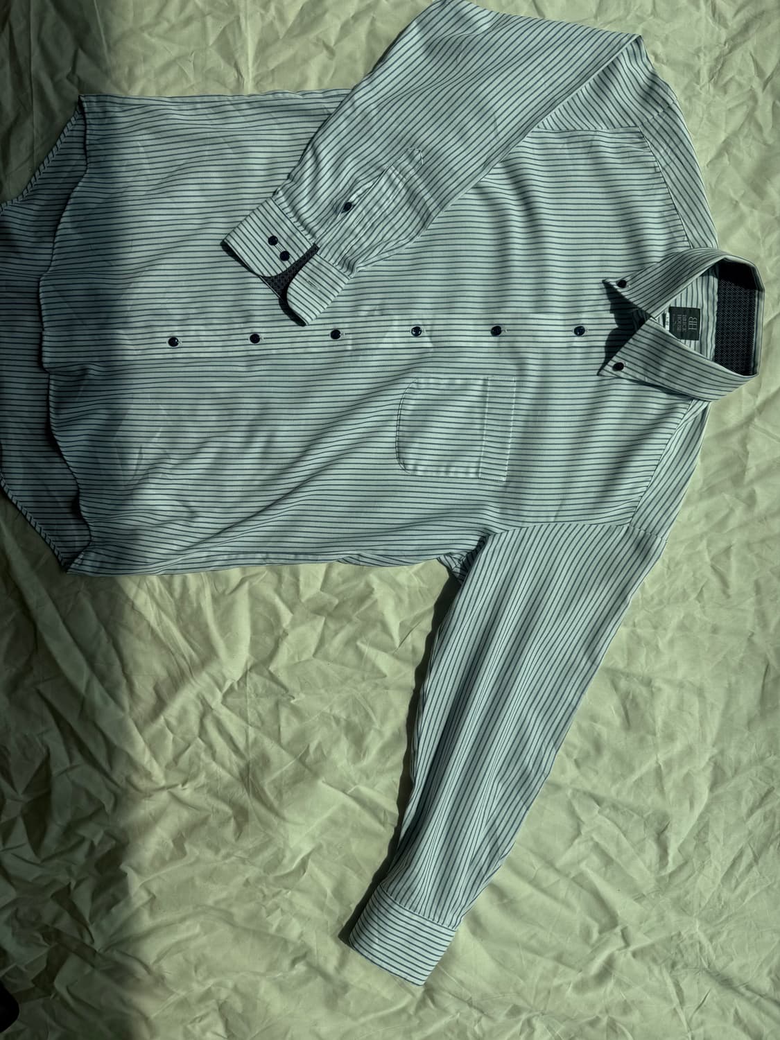 블랙버튼 스트라이프 셔츠 상품이미지3