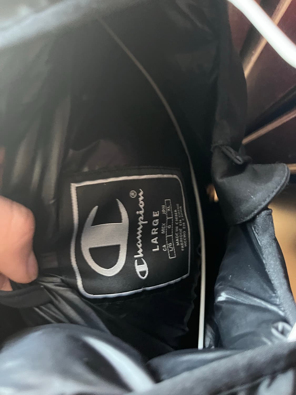 챔피온 블랙 L사이즈 후드패딩 상품이미지4