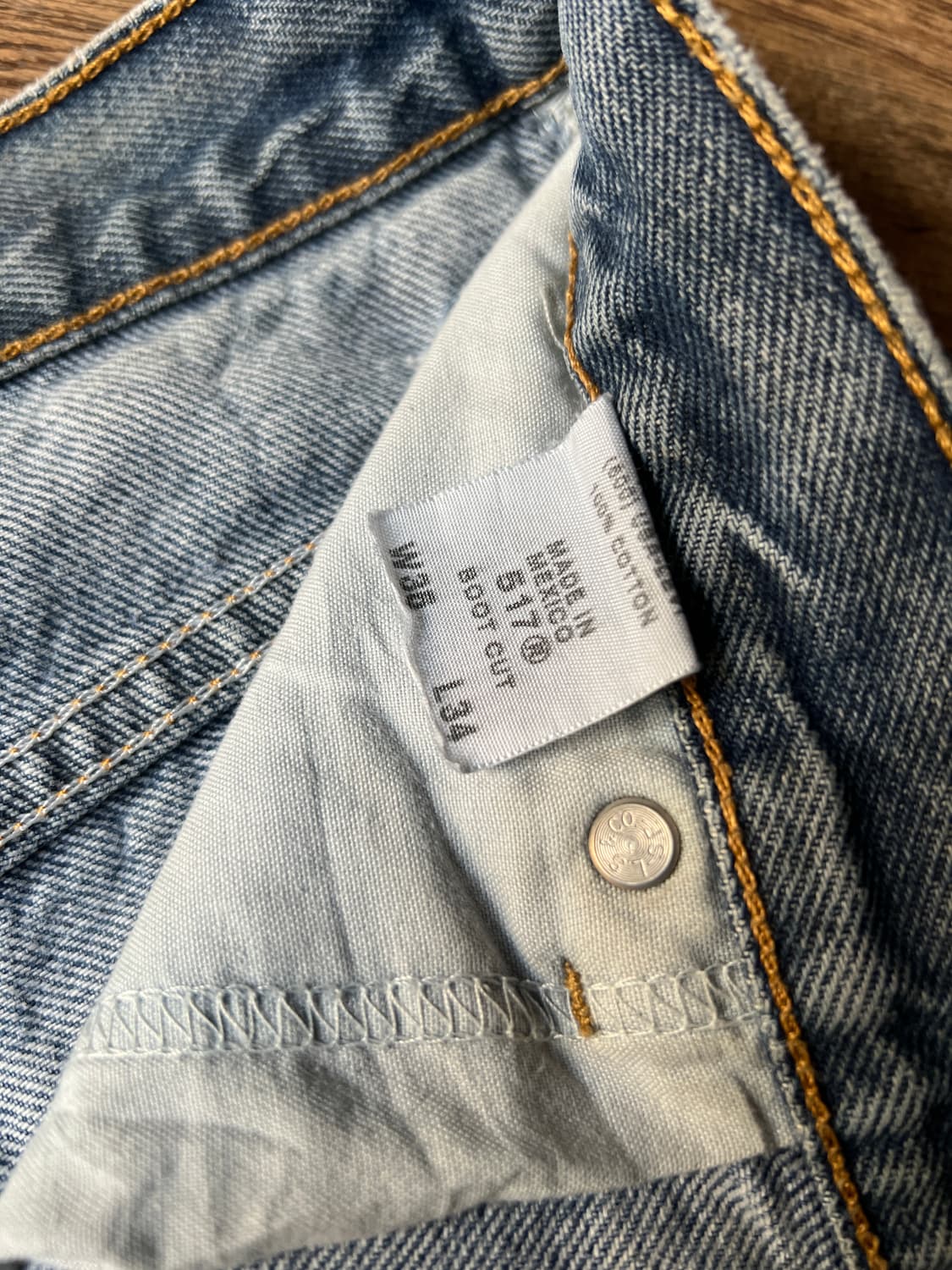[36]00s 리바이스 USA 517 블랭크탭 페인티드 플레어핏 데님팬츠 상품이미지4