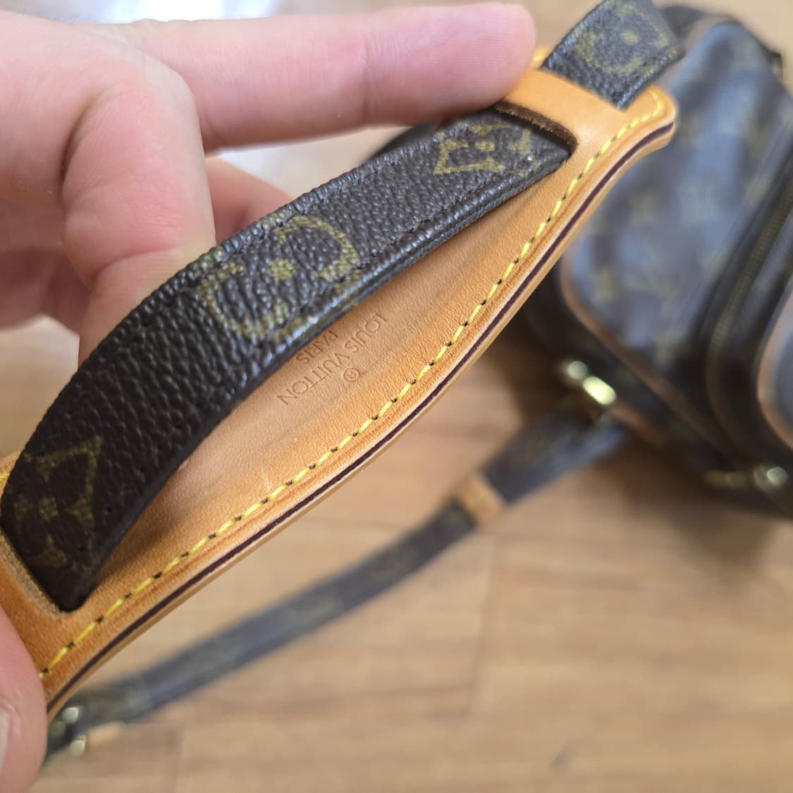 루이비통 가방 크로스백 아마존 상품이미지6