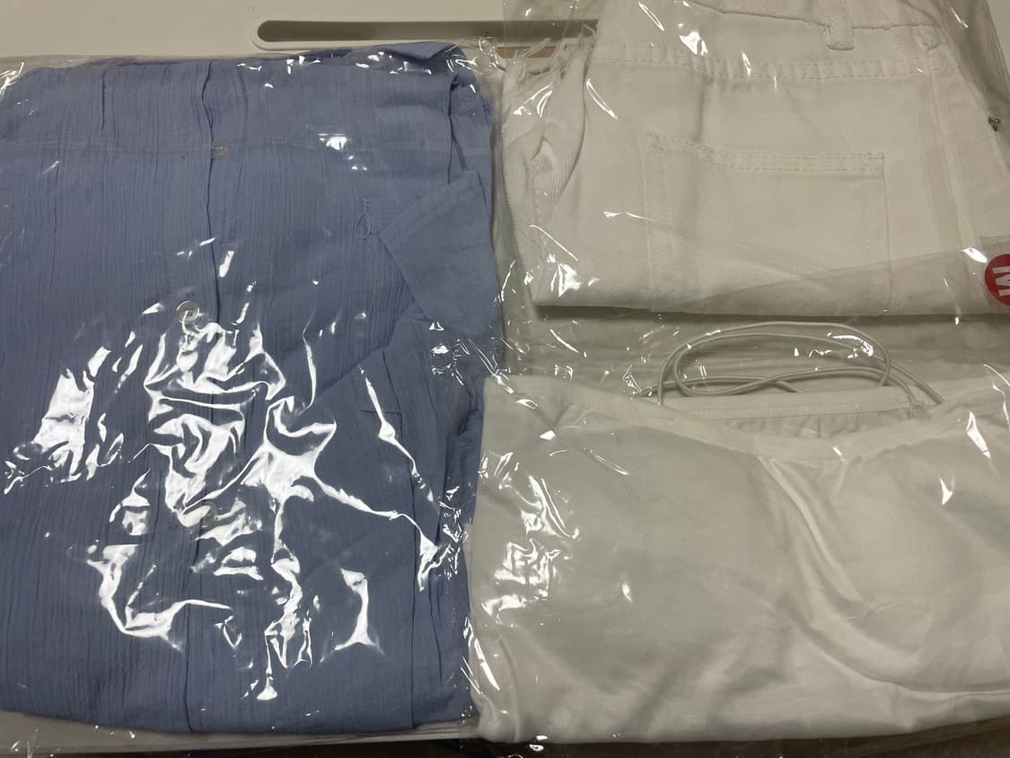 (새상품) 하늘색 오버핏셔츠+튜브탑 크롭나시+데미지 화이트 면바지 M 상품이미지5