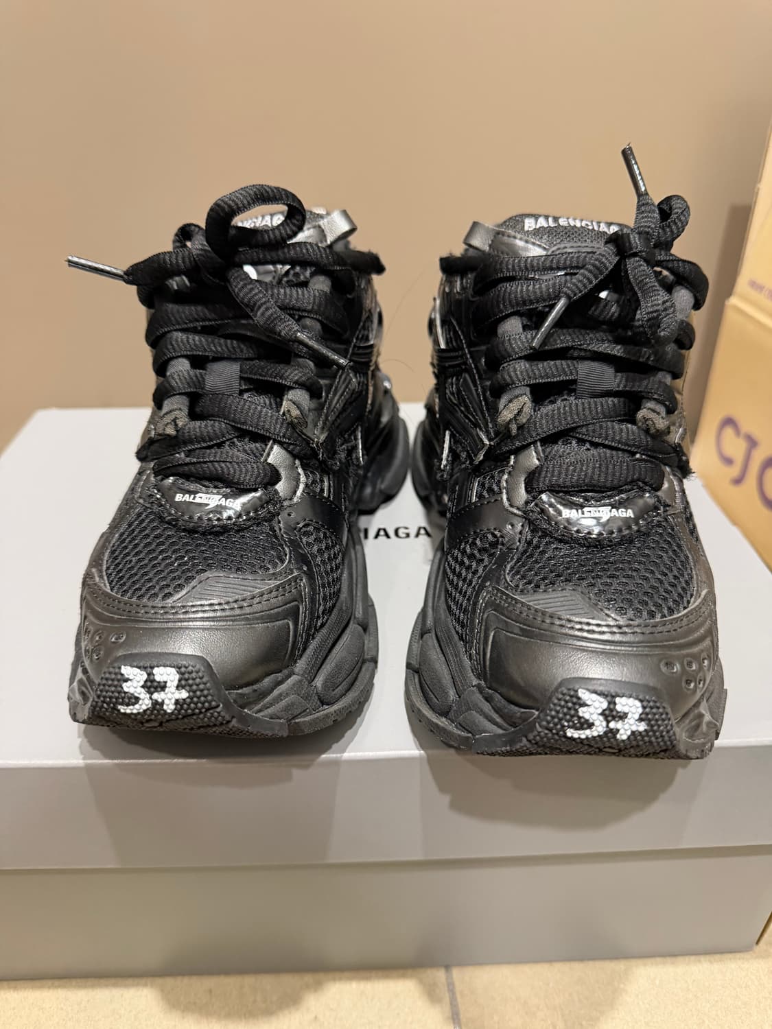 발렌시아가 뉴러너 올블랙 37 상품이미지2