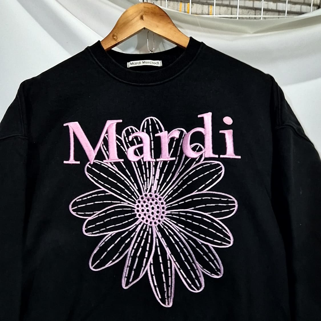 Mardi Mercredi 마르디 메크르디 플라워 맨투맨 상품이미지2