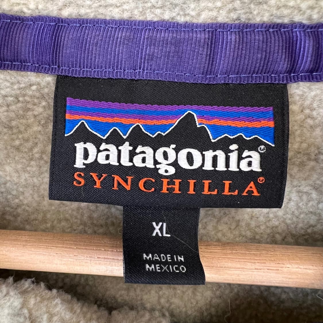 13FW 파타고니아 신칠라 스냅-T 오트밀/네이비 멕시코 상품이미지3