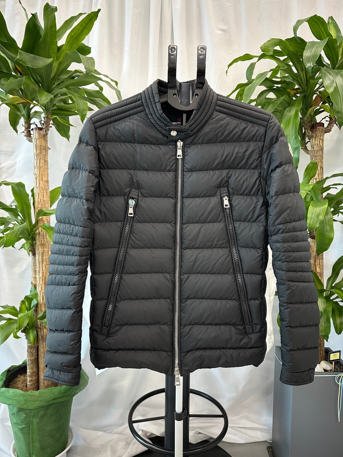 (4) 몽클레어 아미오 패딩자켓 상품이미지1